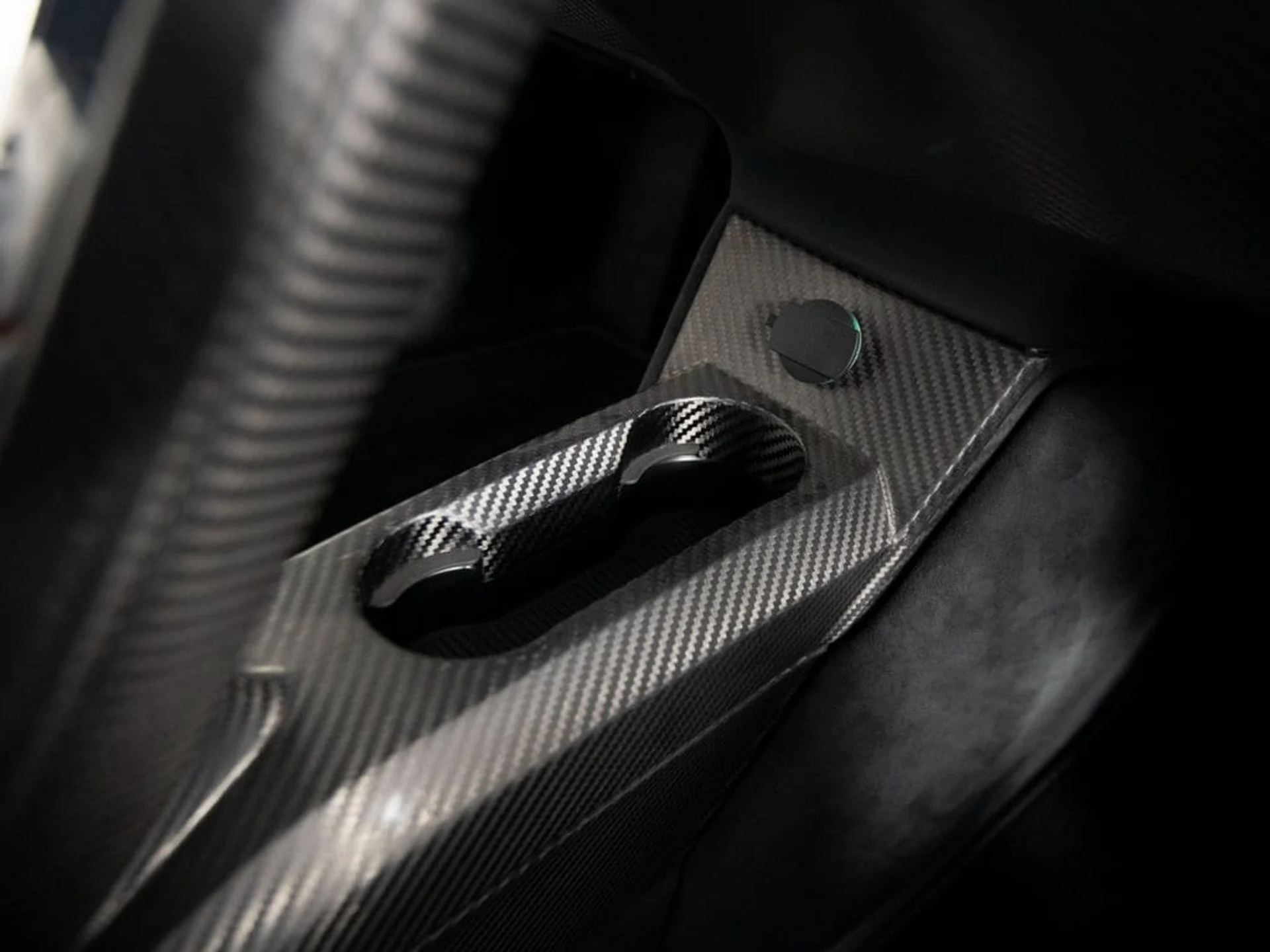 mph054_2444256191_be40c0c0137bf47d8e723e200dacdd39x_f1d7add17d