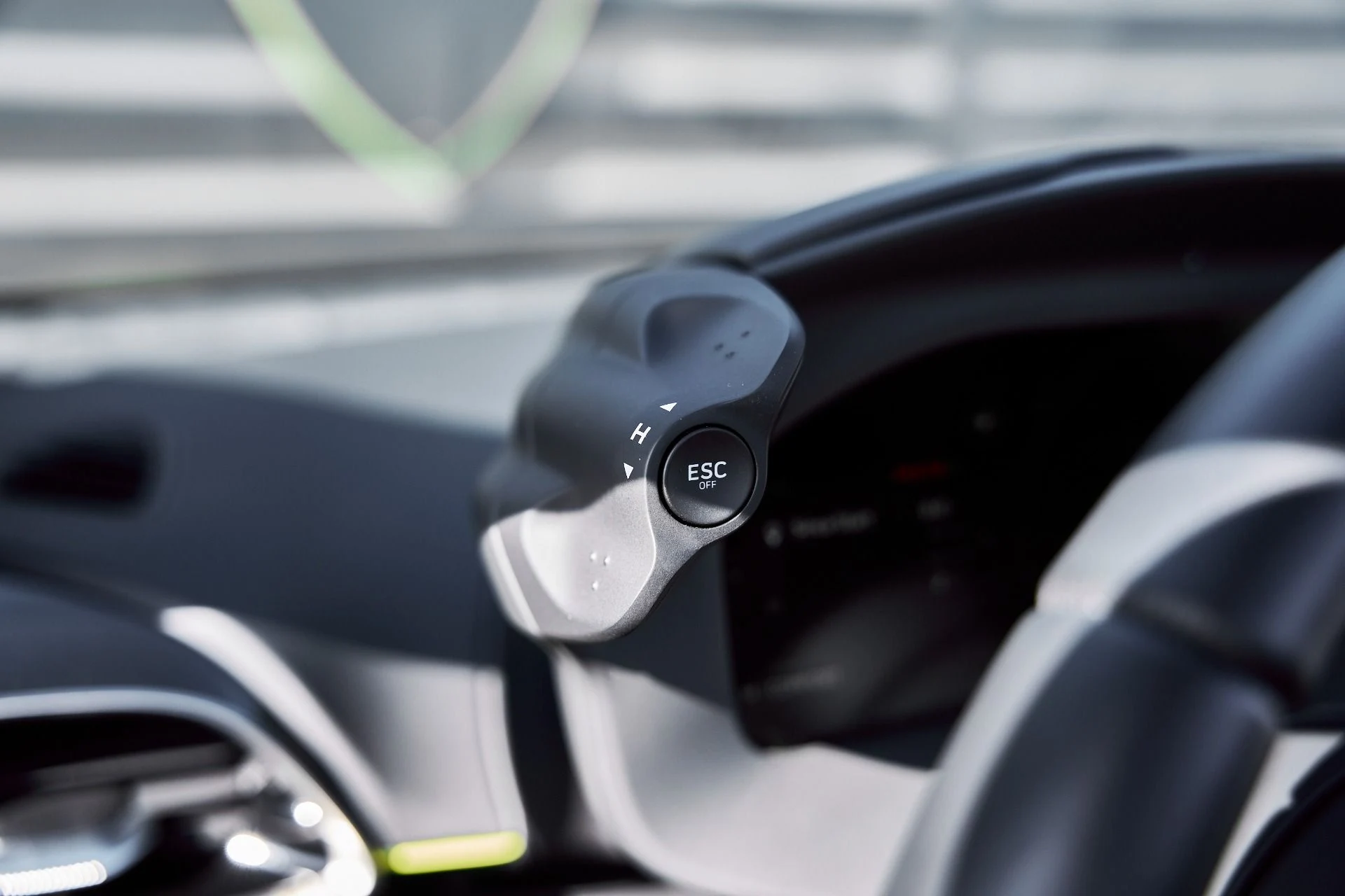 mph054_2458374079_Used_2025_Mc_Laren_Artura_Tech_Lux_1769825946_a04cce31ac