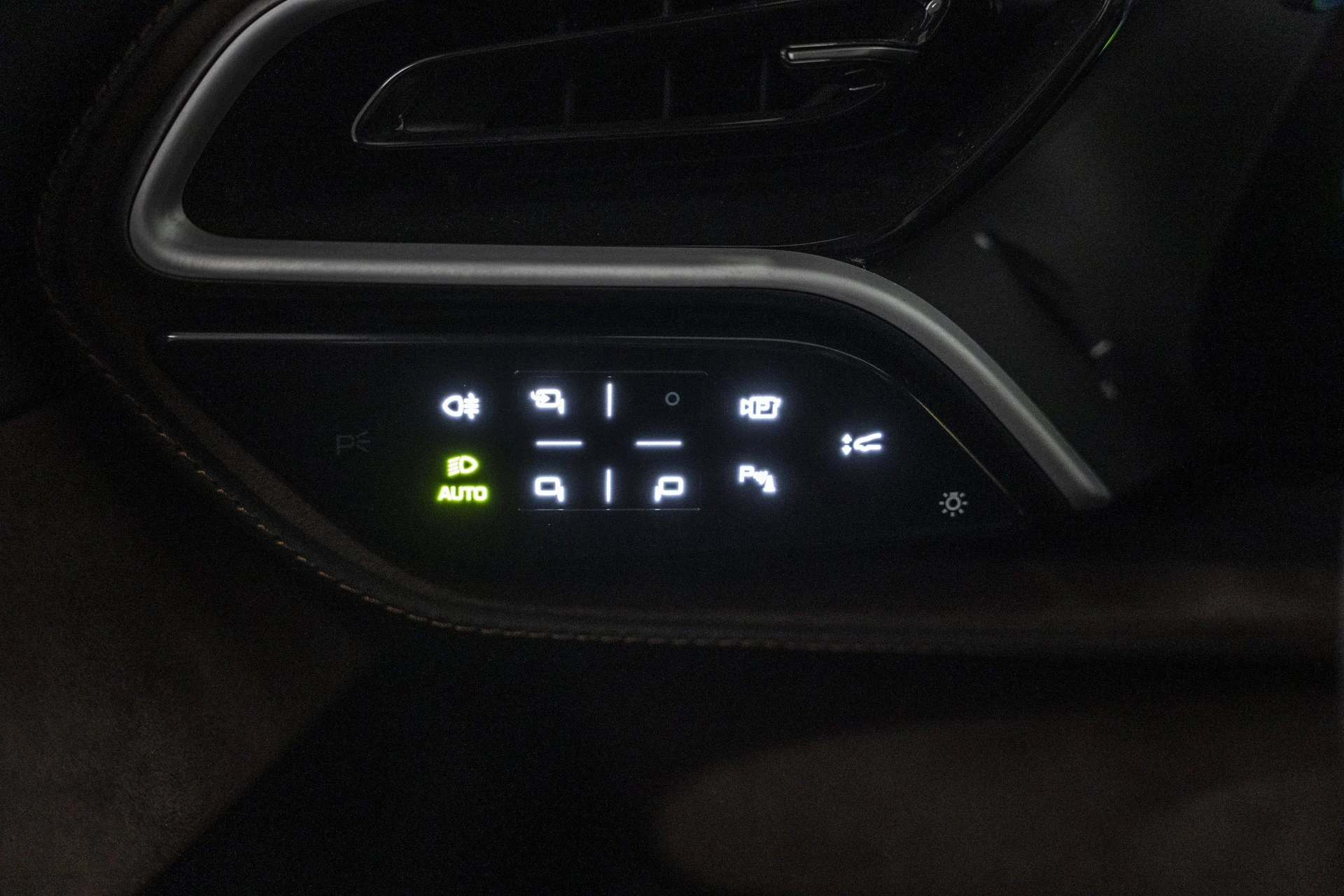 mph054_2492902481_be8f949e0c5d4cd08c5d6e9efe65bebc_28b7630306