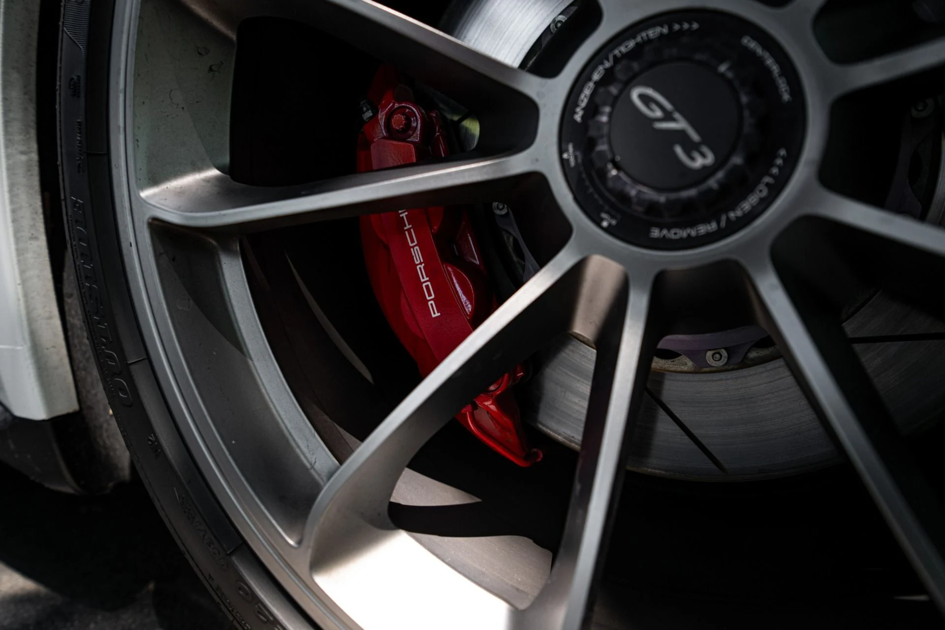 mph054_2494154980_Used_2015_Porsche_911_GT_3_1783359761_f6fd34cc87