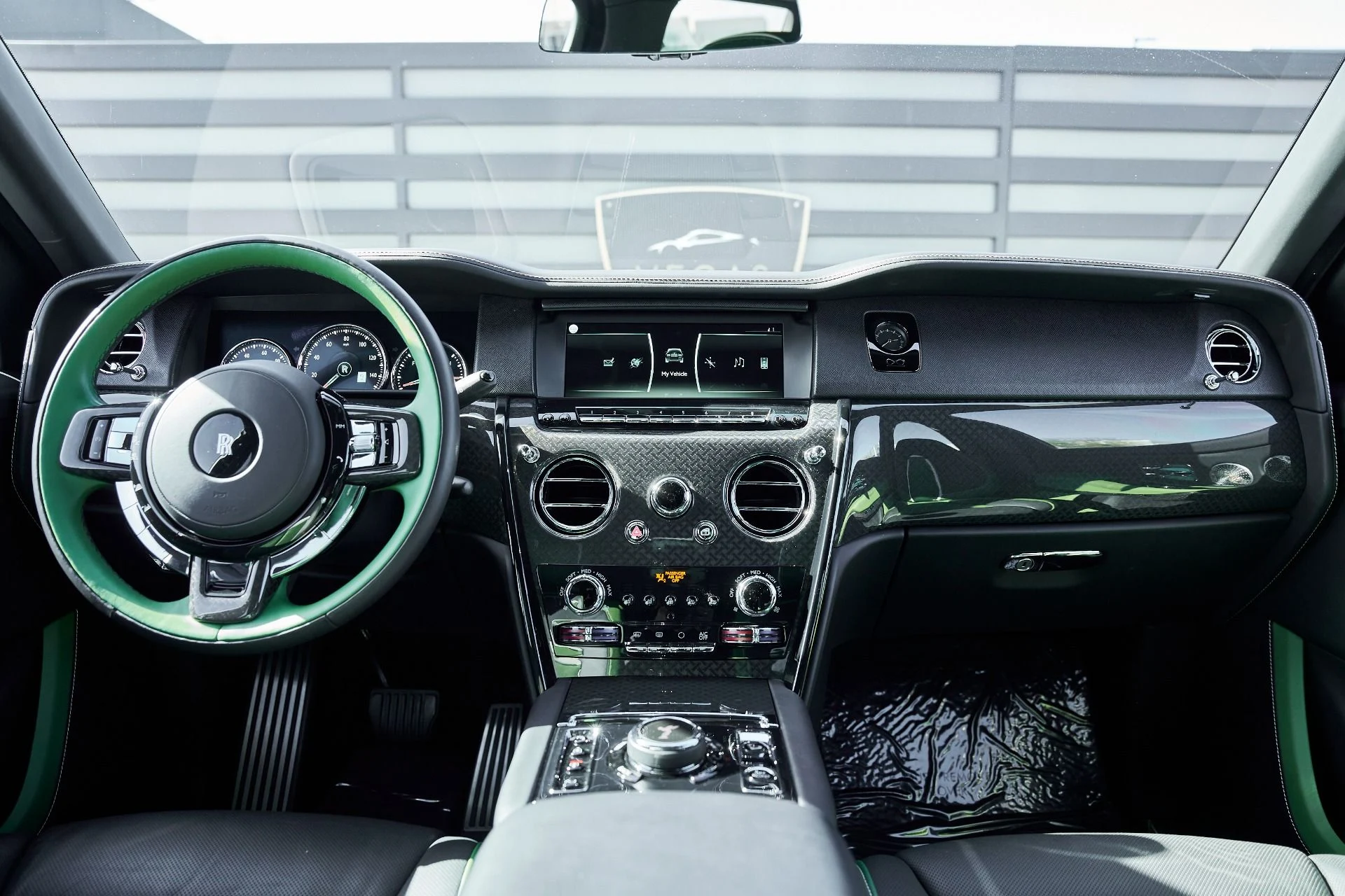 mph054_2503314092_Used_2023_Rolls_Royce_Cullinan_Black_Badge_1769736513_f109aa5c1b