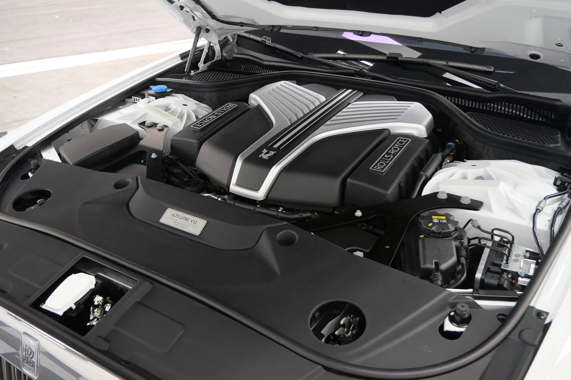 mph054_2508247093_Used_2022_Rolls_Royce_Ghost_Low_Miles_The_Ghost_Package_Bespoke_Audio_1780333725_0f394170a5