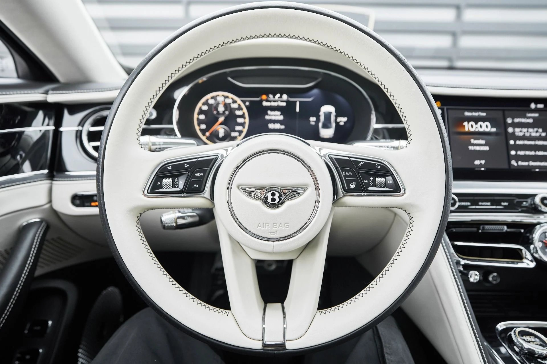 mph054_2559088822_Used_2022_Bentley_Flying_Spur_V8_1763502856_89481b7baf