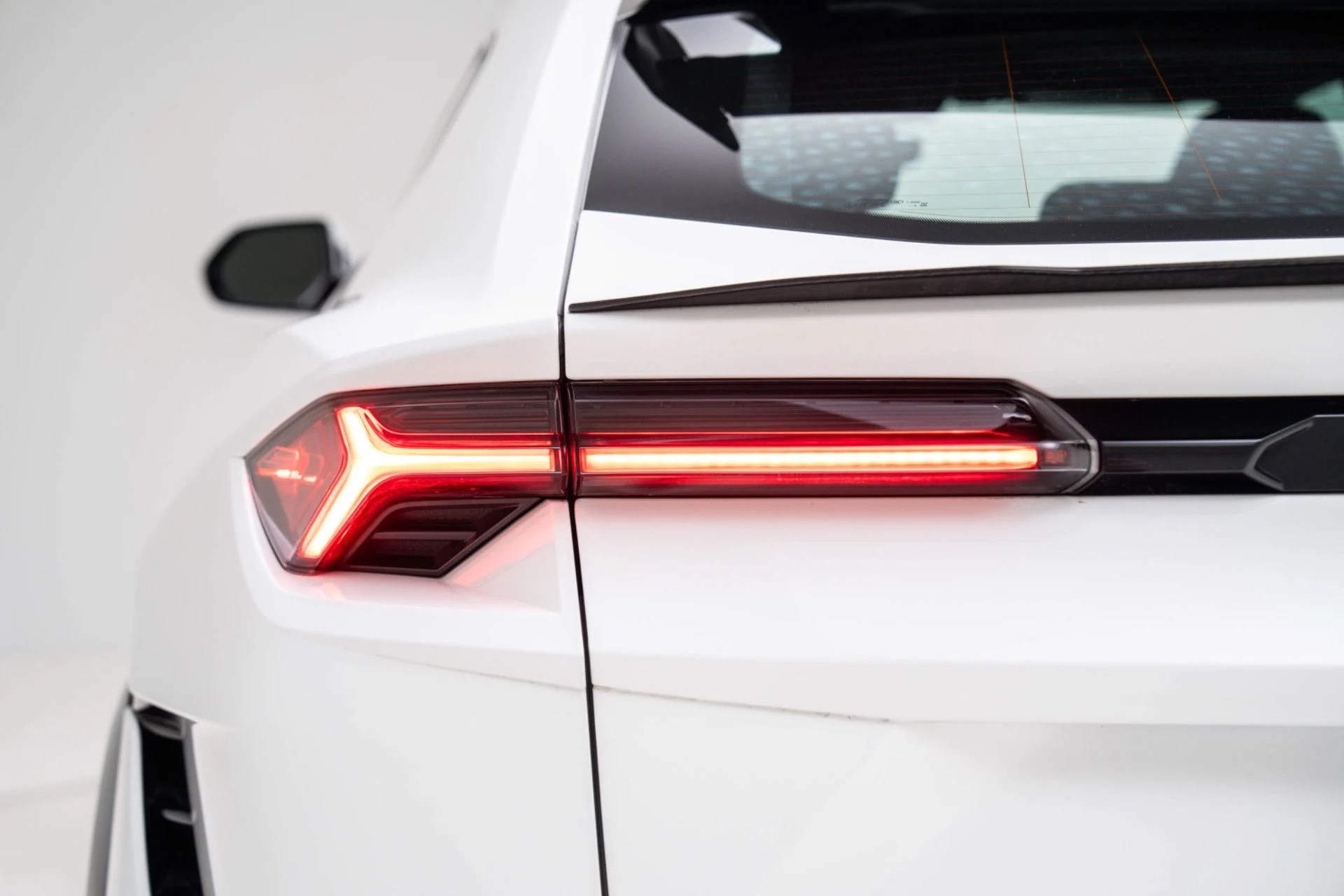 mph054_2565866288_Used_2024_Lamborghini_Urus_Performante_1775674463_67d9c56b5d