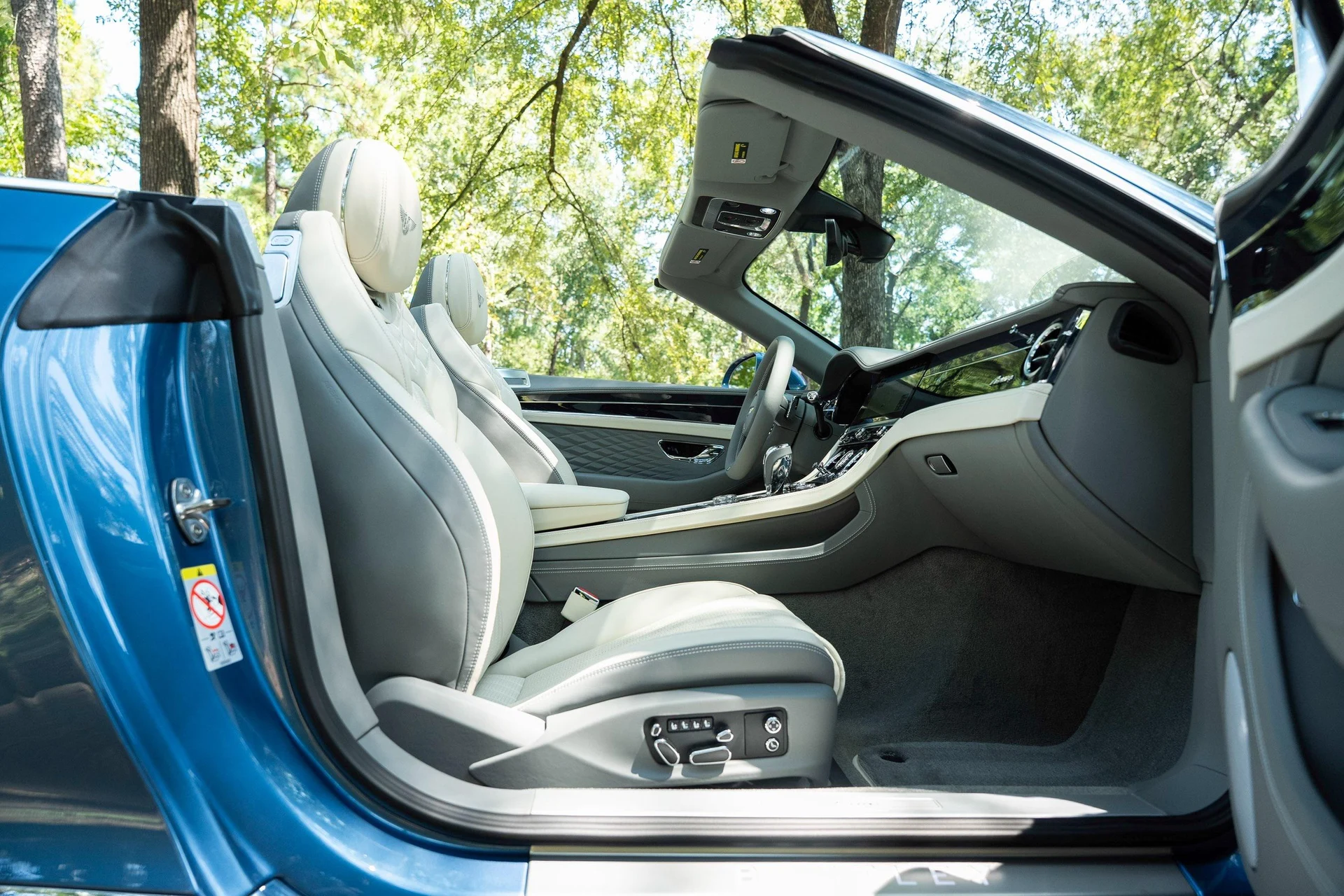 mph054_2567085456_451284868_6954bf224e73cd9f103f4e0f_6612181107