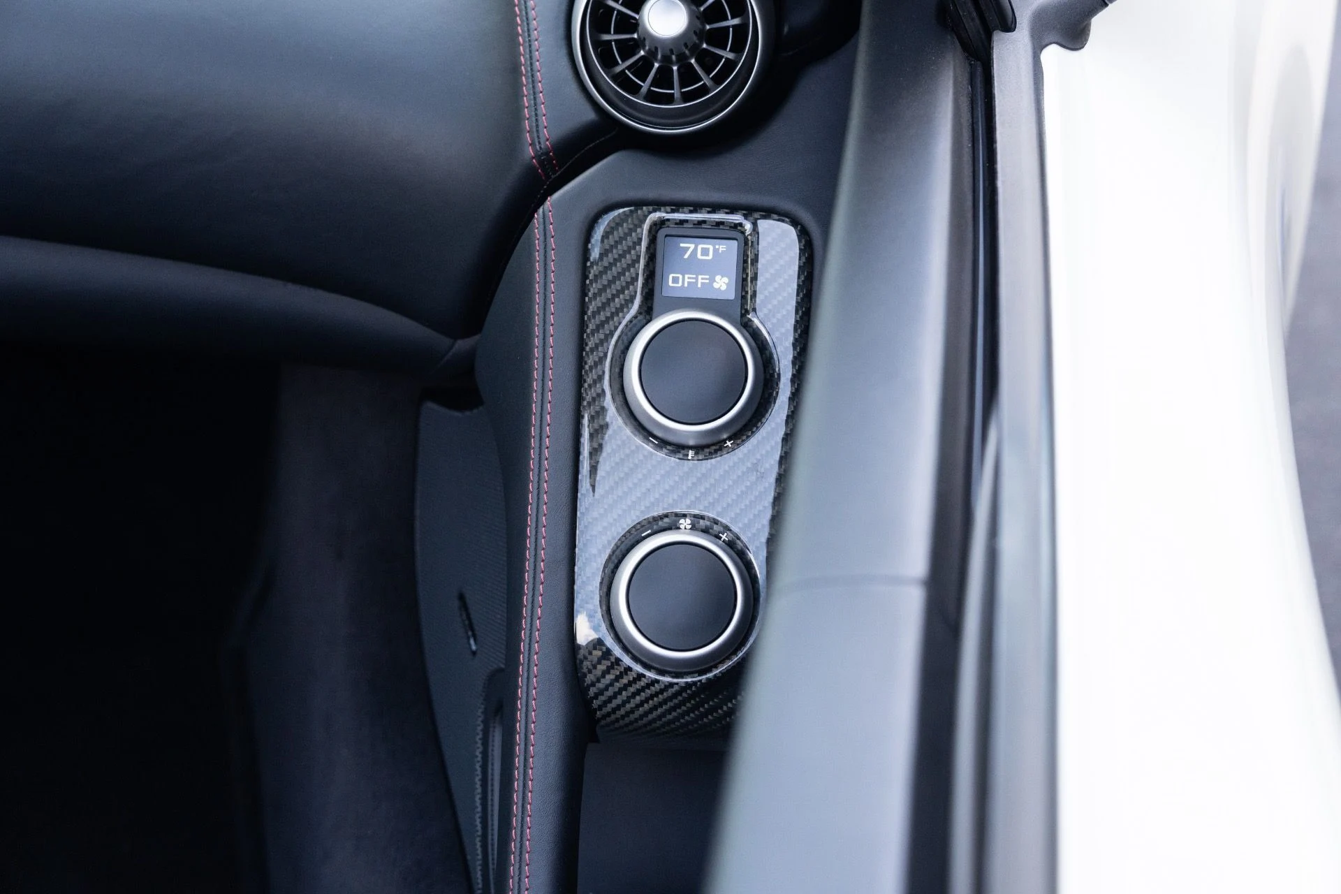 mph054_2580914743_Used_2013_Mc_Laren_MP_4_12_C_Spider_1779391397_2df59c5893