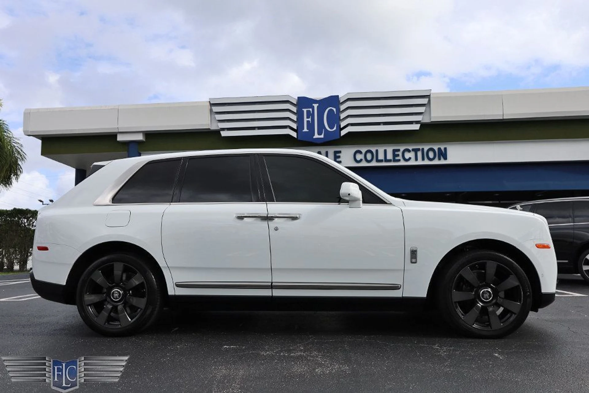 mph054_2583280364_used_2019_rolls_royce_cullinan_sportutility_6305_22963693_55_1024_a420cf8856