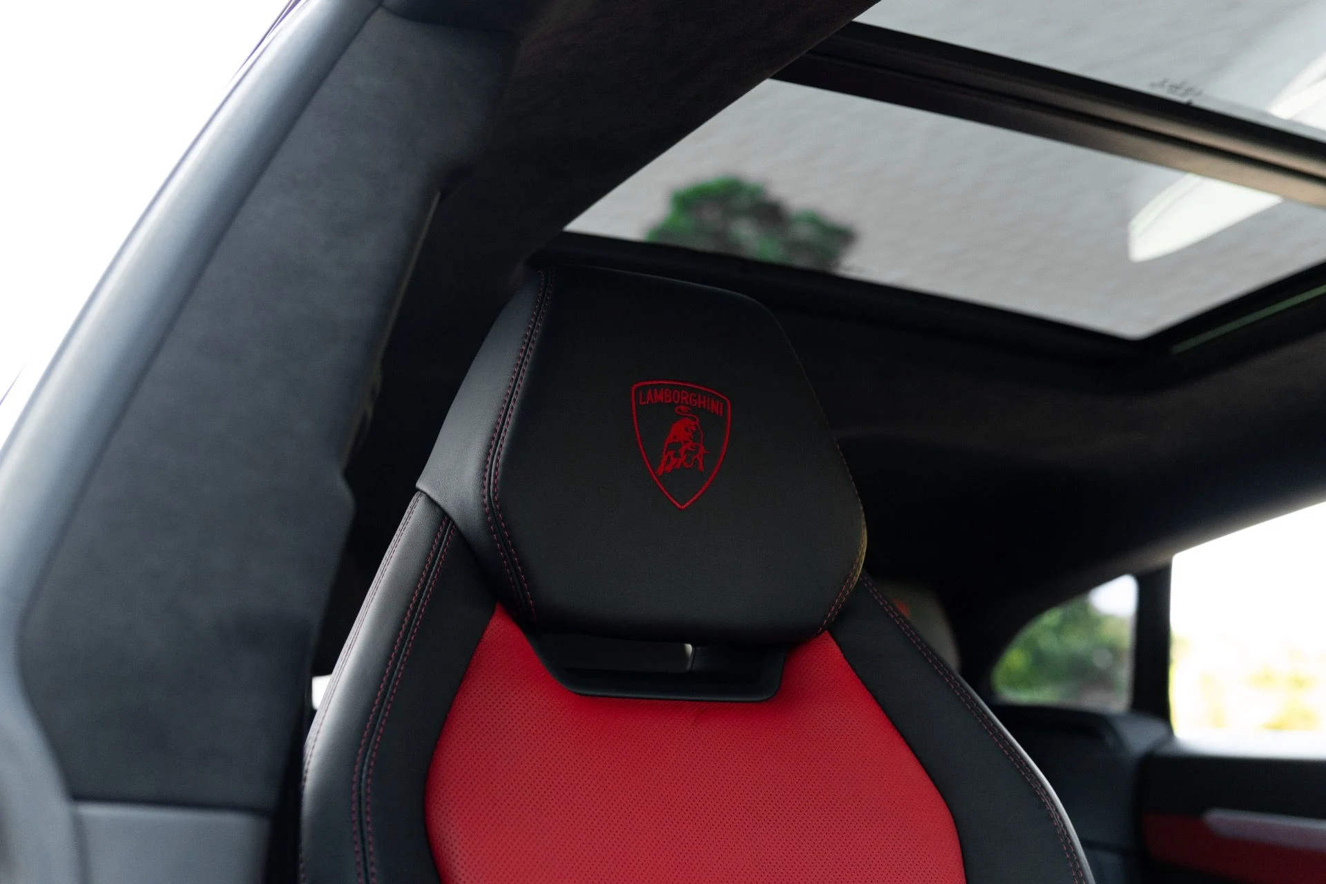 mph054_2618446116_Used_2021_Lamborghini_Urus_1767069879_1540e4d64a