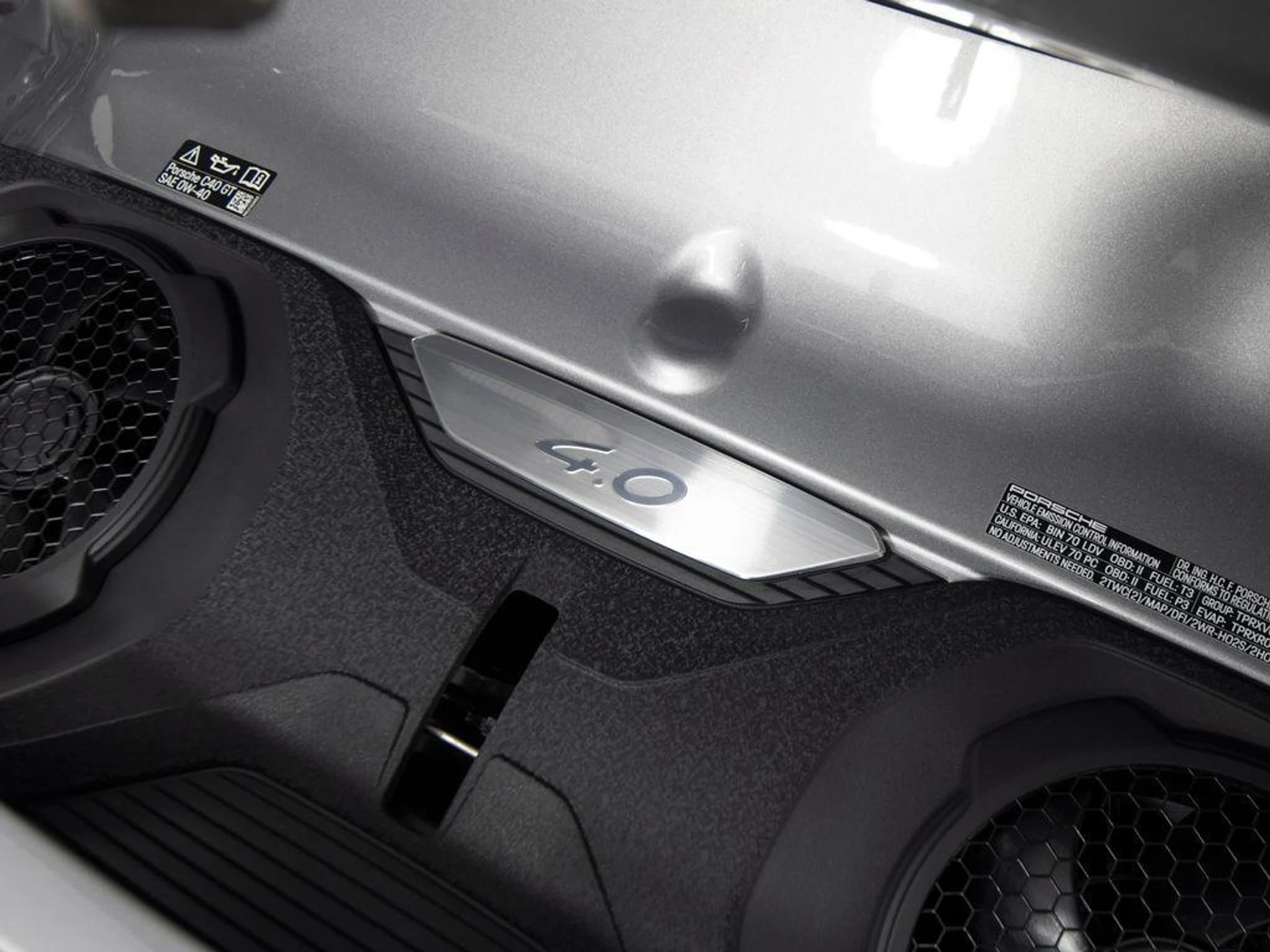 mph054_2644726091_icu_Txb_Tvm_Qu_IGA_6_R7e_At3860n_Ok_27217b6e17