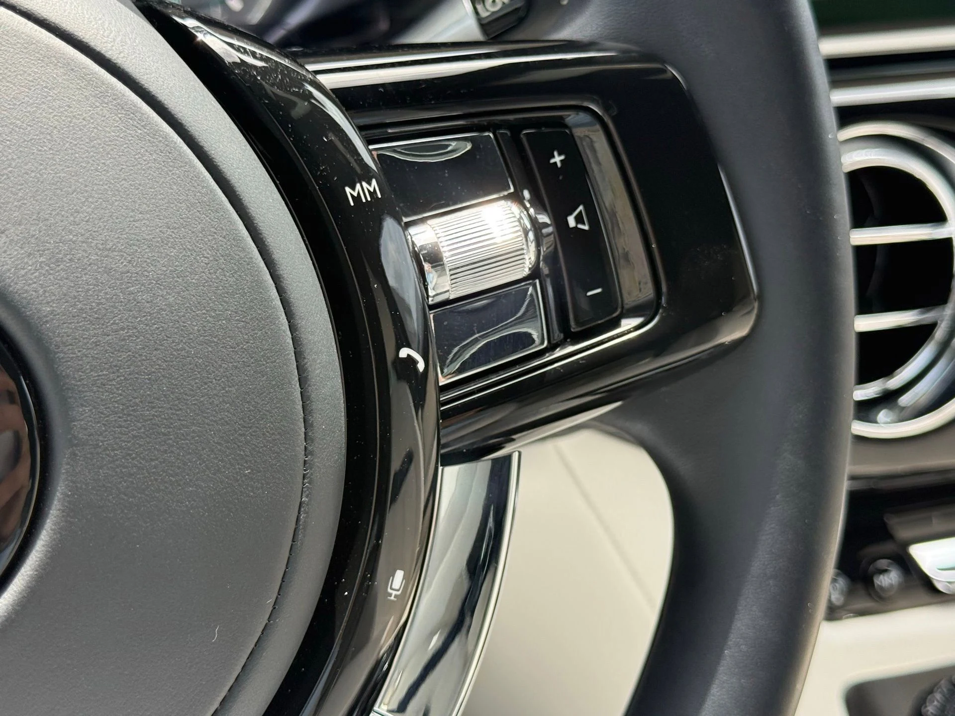 mph054_2656385709_4e93e805edc04741967fcb505808d6e6_c013cab074