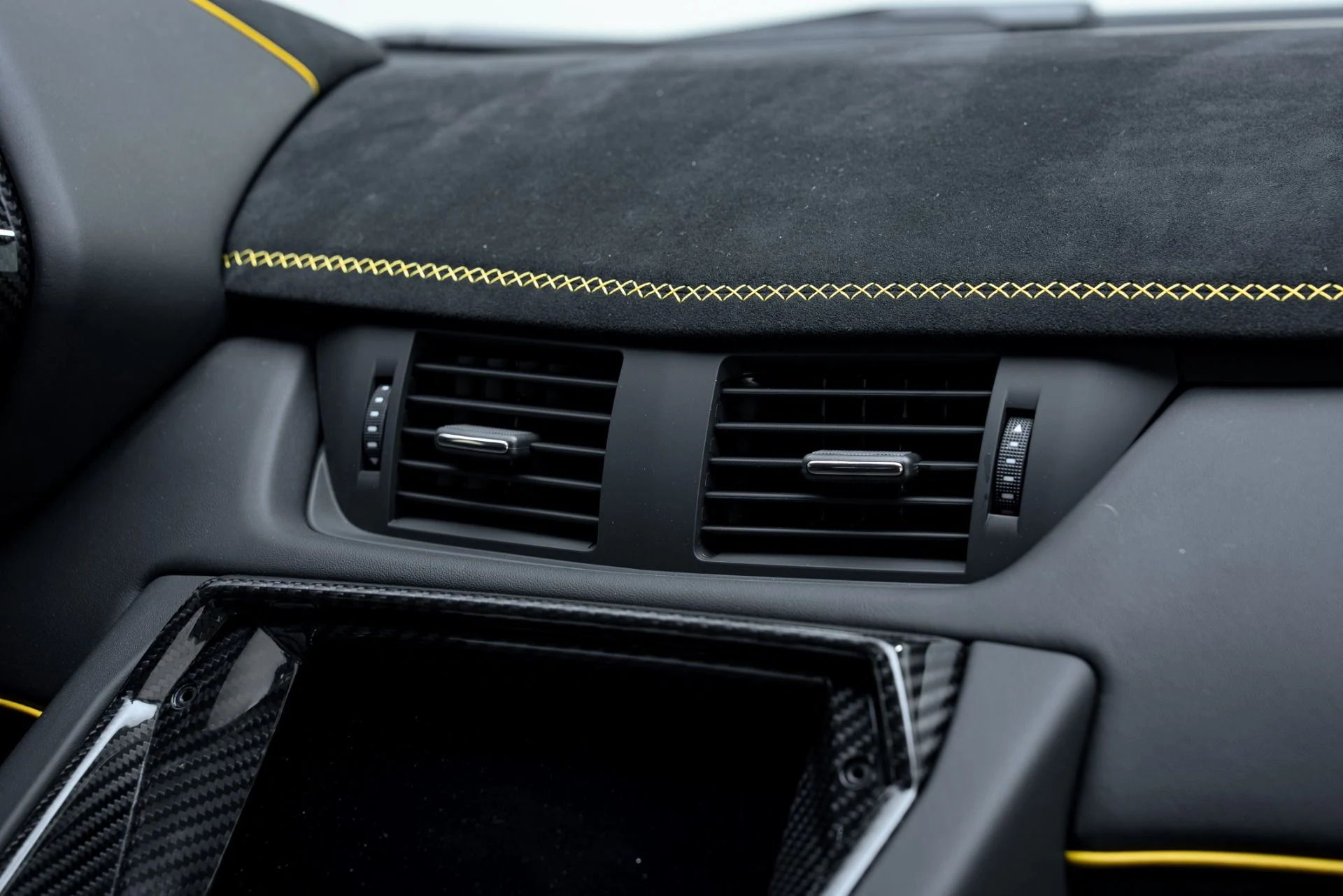 mph054_2658102277_Used_2021_Lamborghini_Aventador_LP_770_4_SVJ_1776372260_bda07ebff6