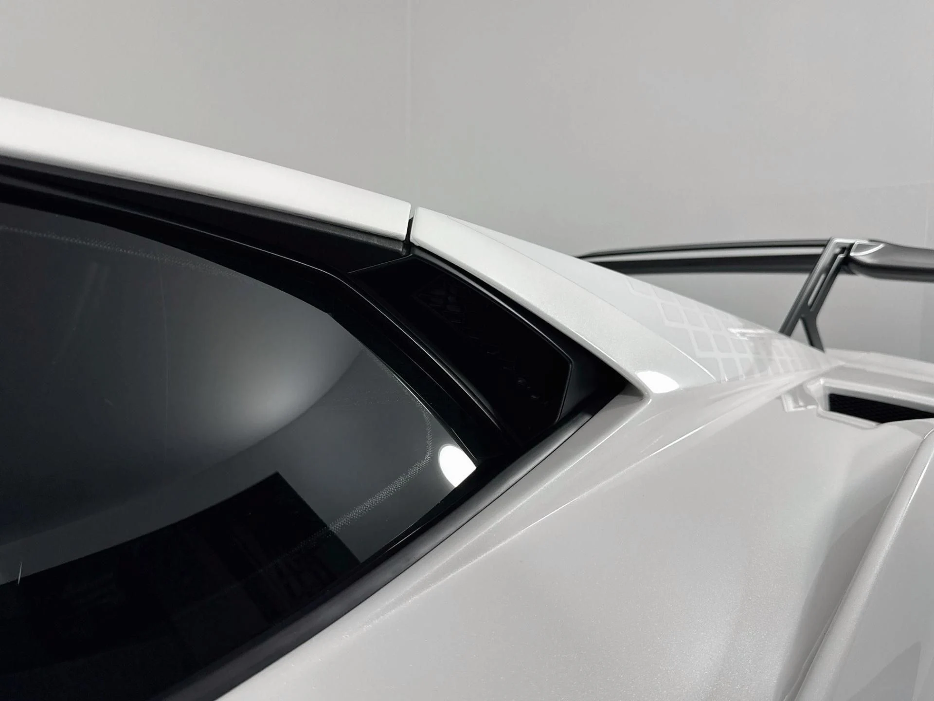 mph054_2682133481_Used_2022_Lamborghini_Huracan_STO_1789147616_be10a147bd