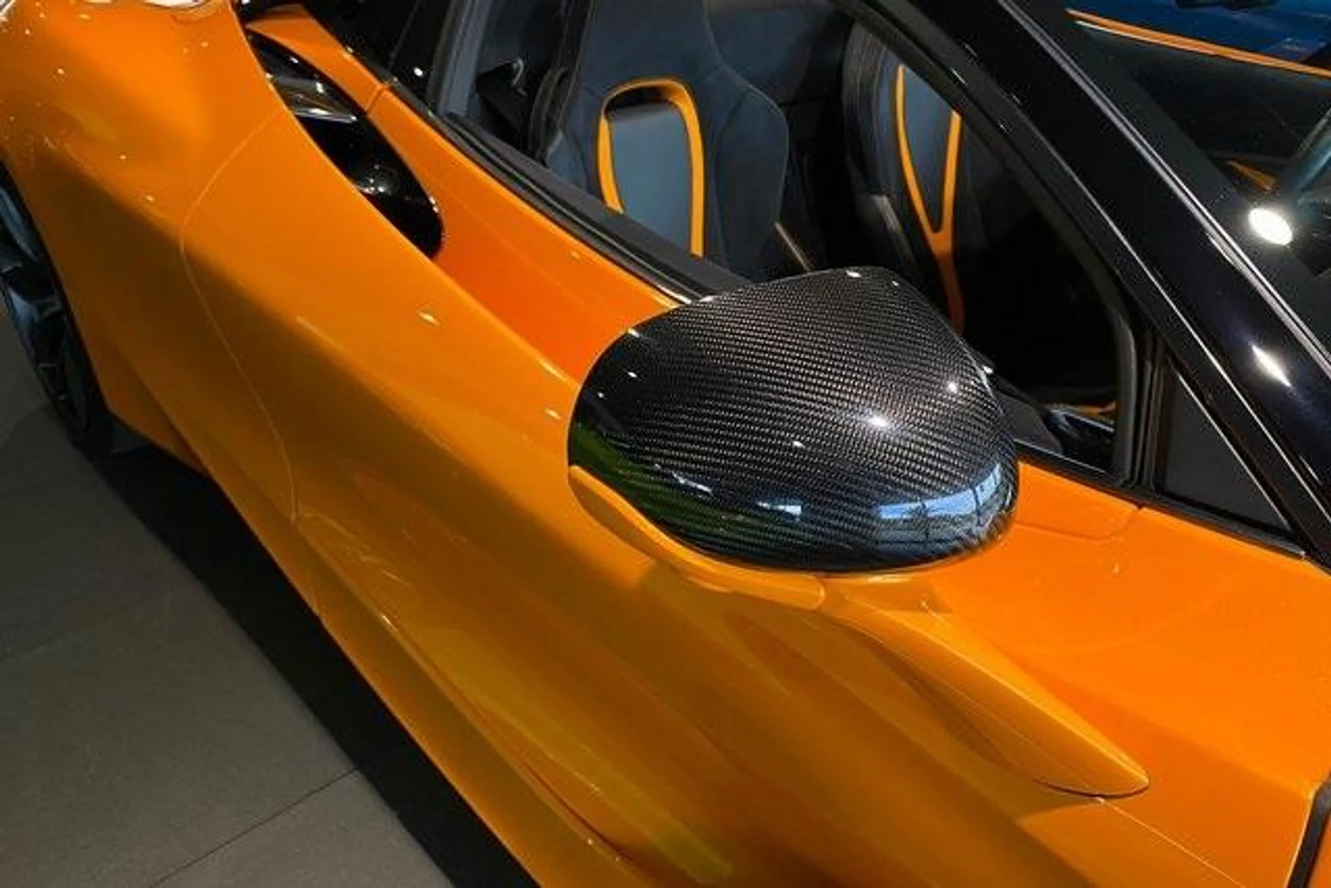 mph054_2691811746_Used_2019_MCLAREN_720_S_Spider_Performance_1620459173_53048ea461