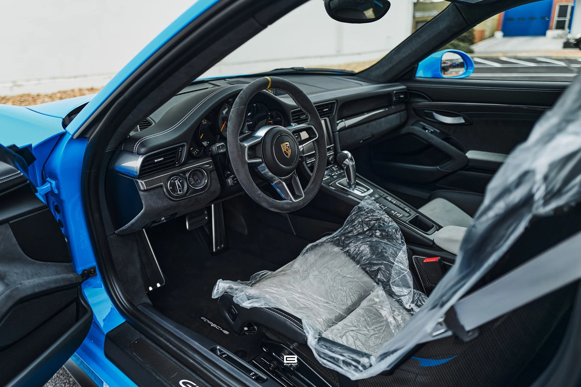 mph054_2709114768_69d6841e77d78c80a9f4d389_L1200368_3fd77b6382