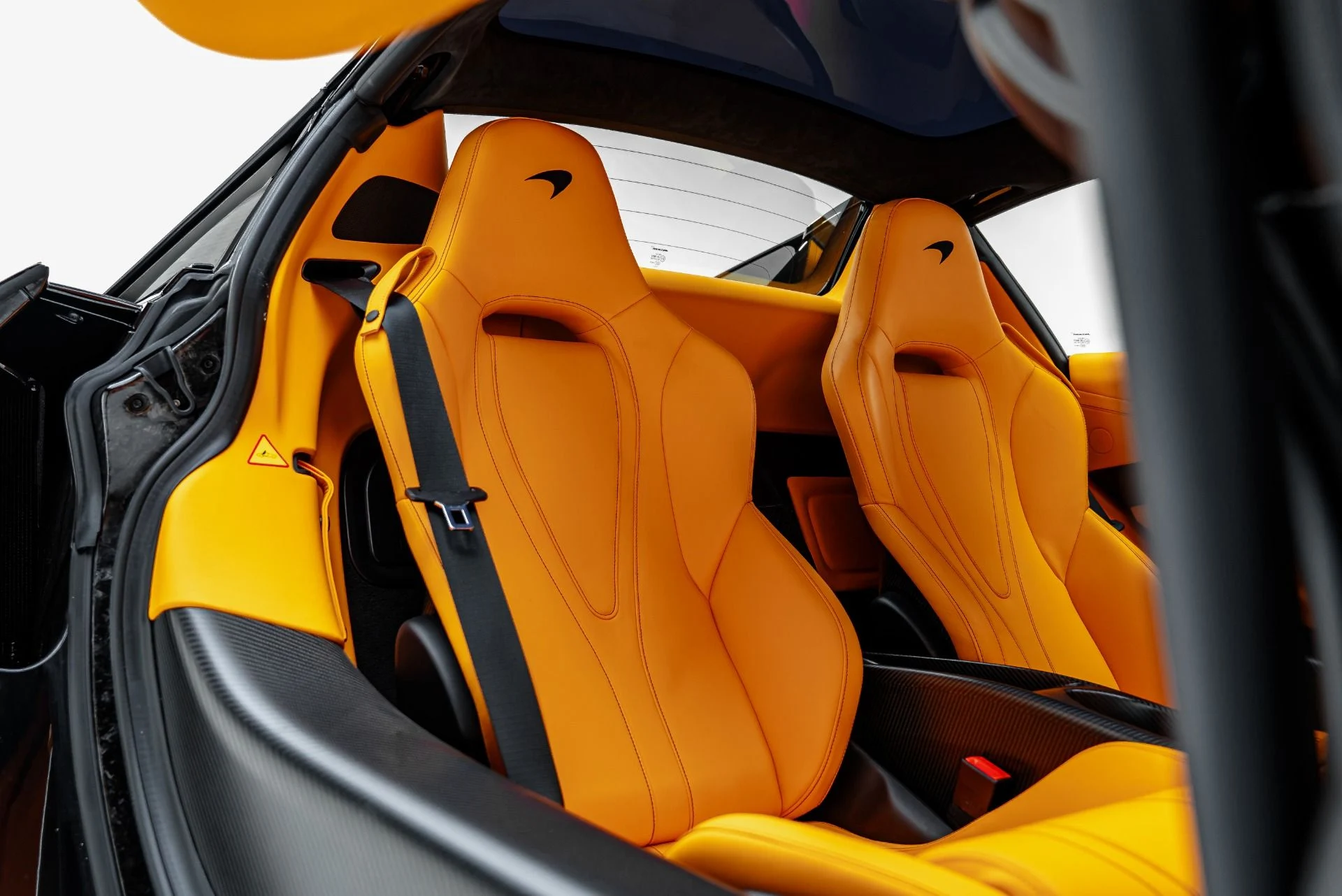 mph054_2715449812_Used_2022_Mc_Laren_765_LT_Spider_1792622323_0d2383158a