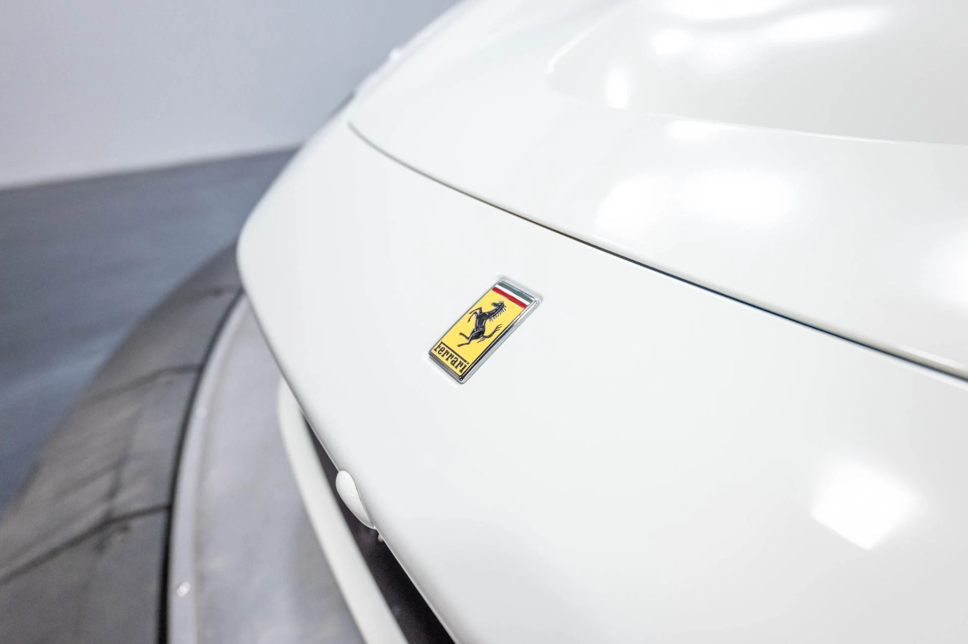 mph054_2723904763_Used_2021_Ferrari_F8_Spider_Base_1786140517_bb19d28937