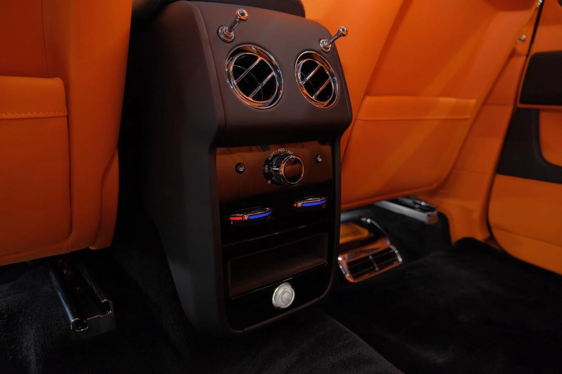 mph054_2729402832_7c988f571fc1fa48be2301e22ce8af4b_7d03227c02