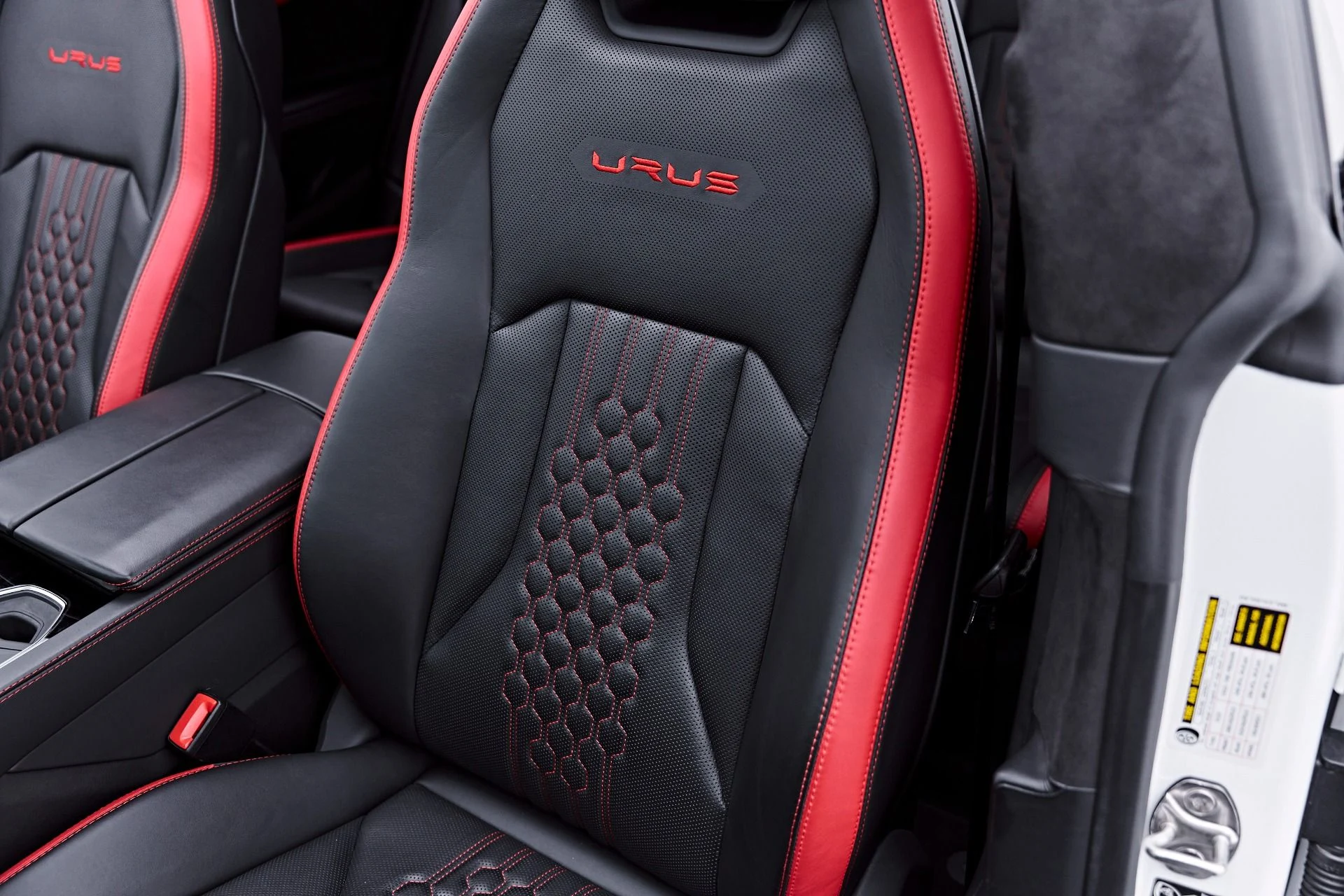 mph054_2749336020_Used_2023_Lamborghini_Urus_S_1784684492_d914287bd2