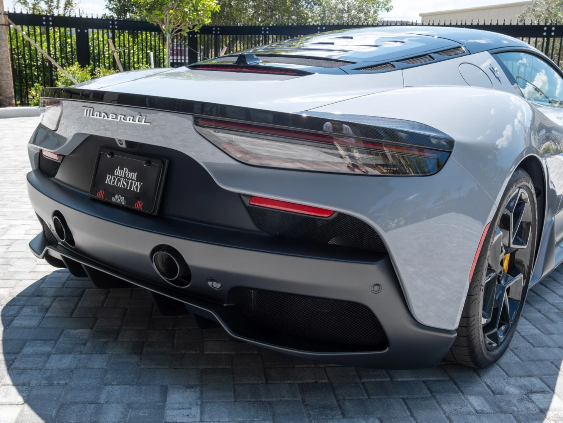 mph054_2757689354_Used_2023_Maserati_MC_20_1774904516_d69364f5bf
