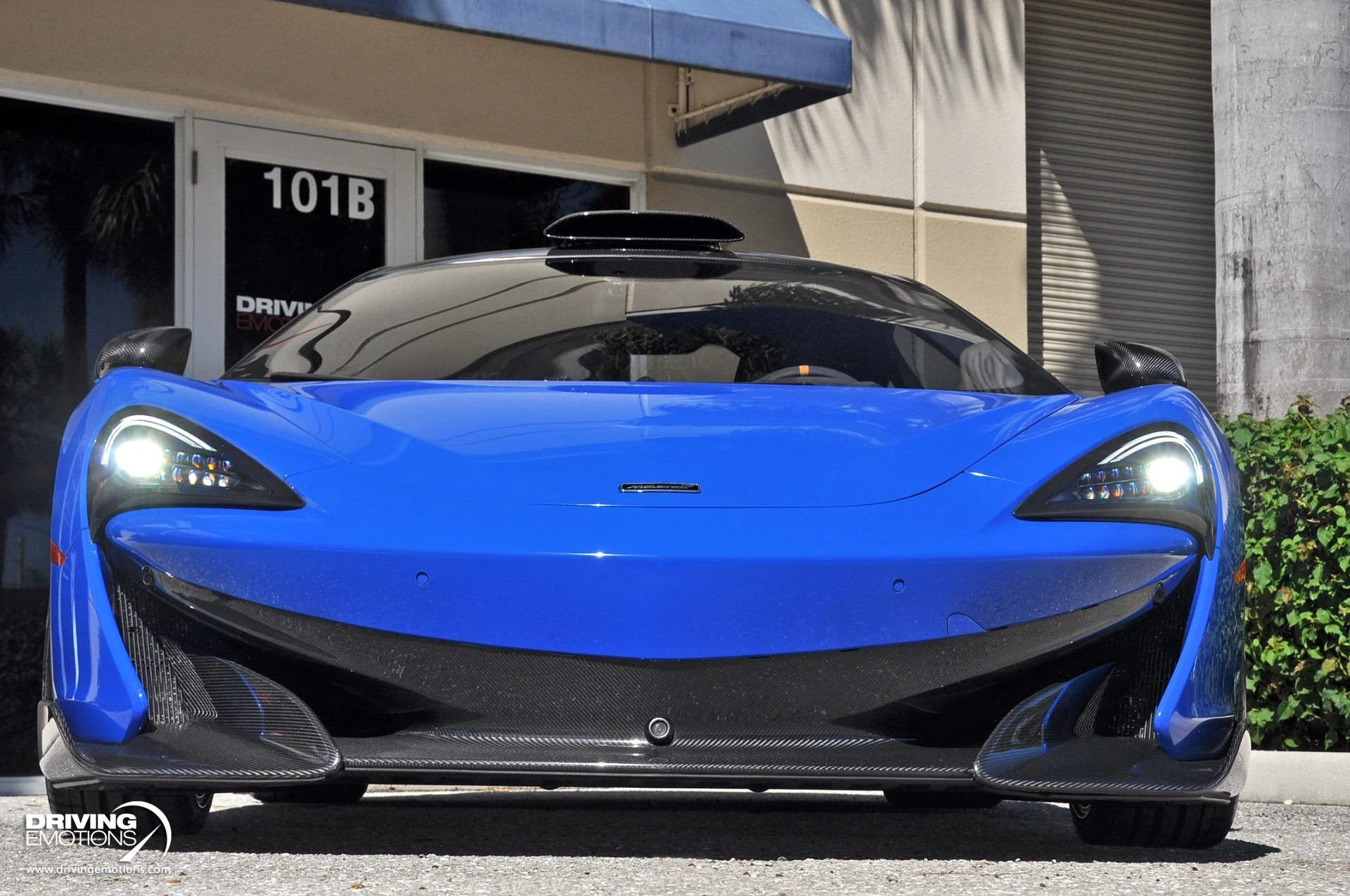 mph054_2766583128_836_p55_l_bbb28f6d63