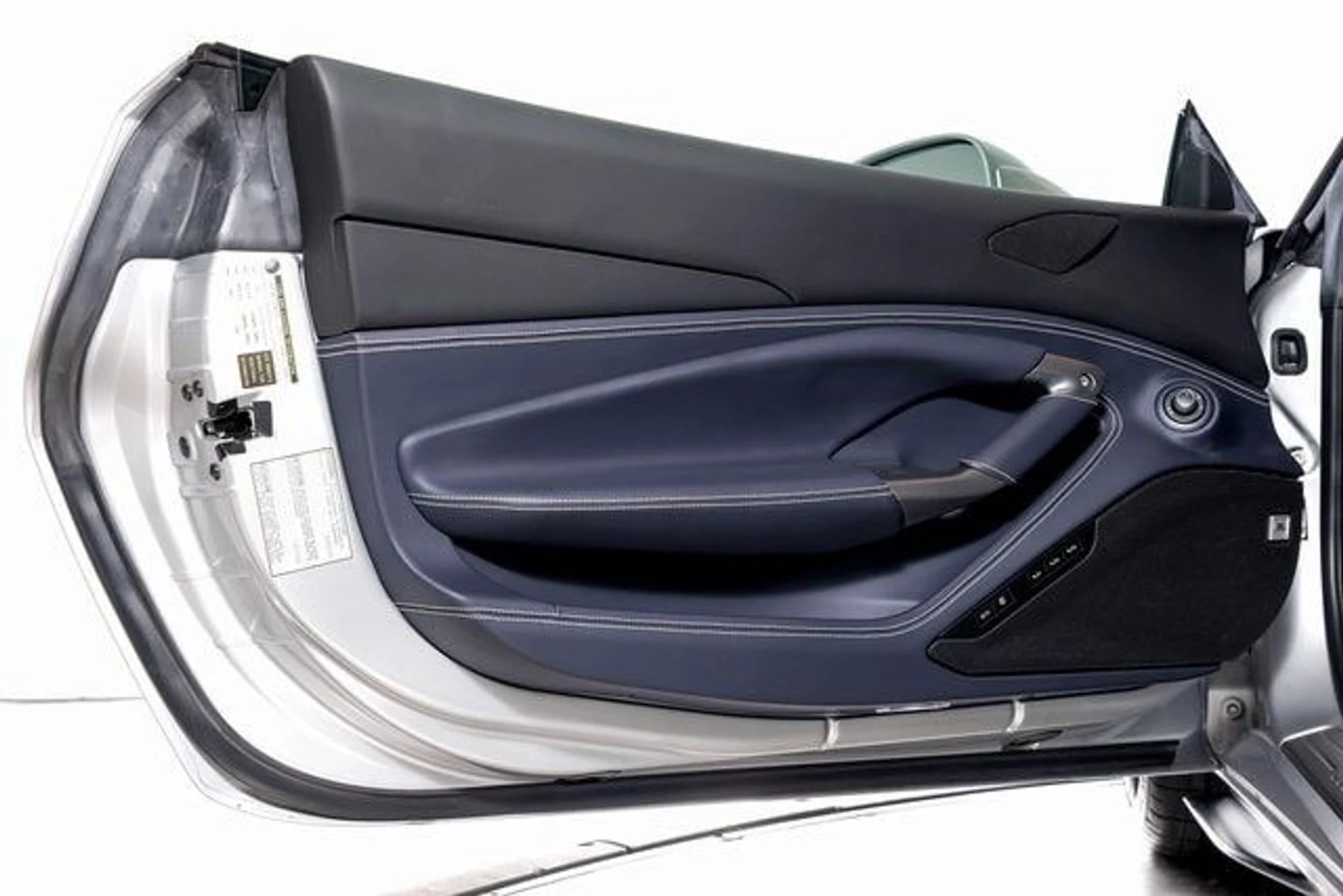 mph054_2782668964_9b0312b31d5b123c6acaa9ae8c7bc3f1x_c4fa3e7f88