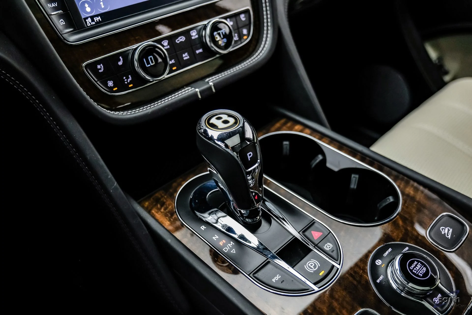 mph054_2818193924_26a4cd56c2b24bba8d341cc3254a26b3x_c2e3a6d957