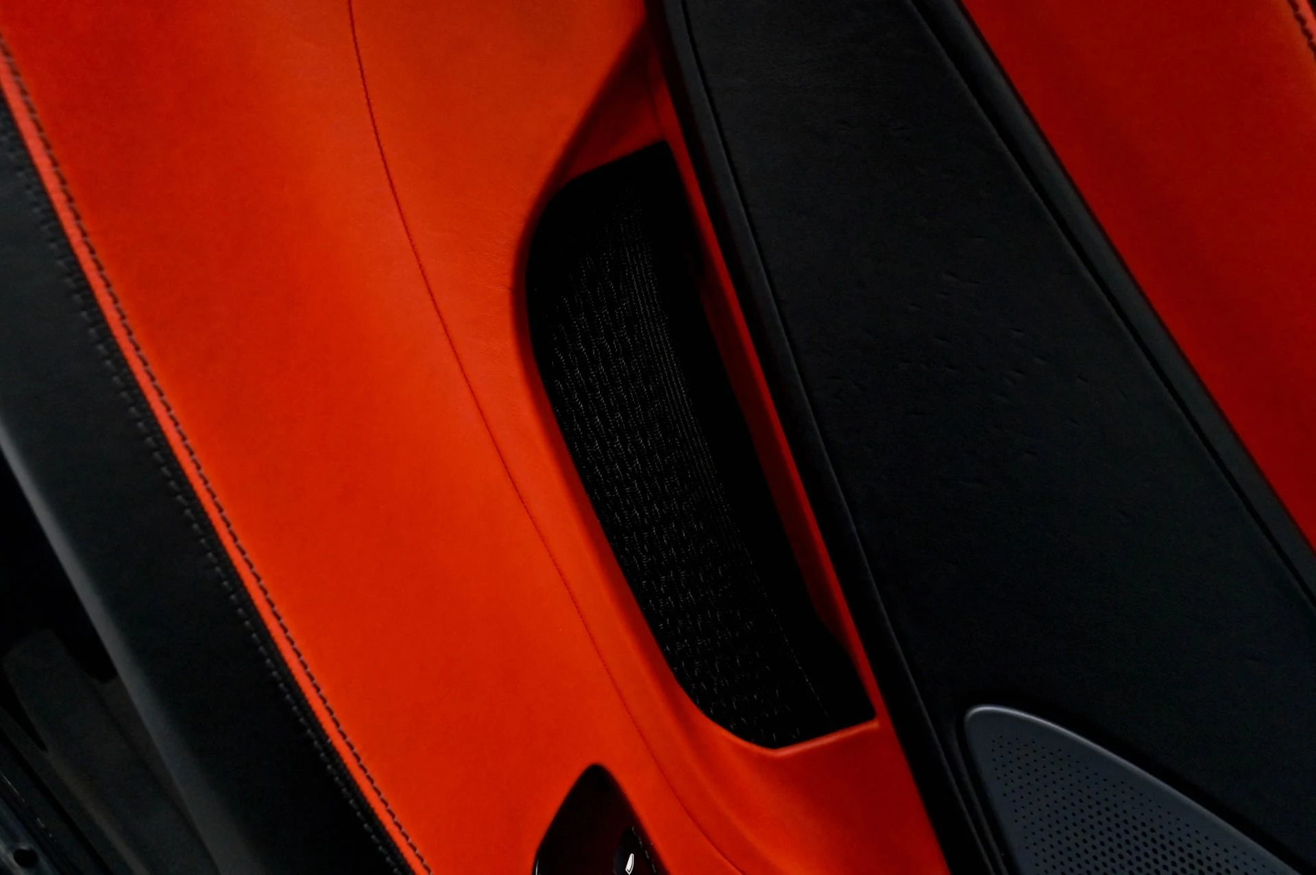 mph054_282628810_Used_2019_Mc_Laren_600_LT_Base_1782155370_617e49e717