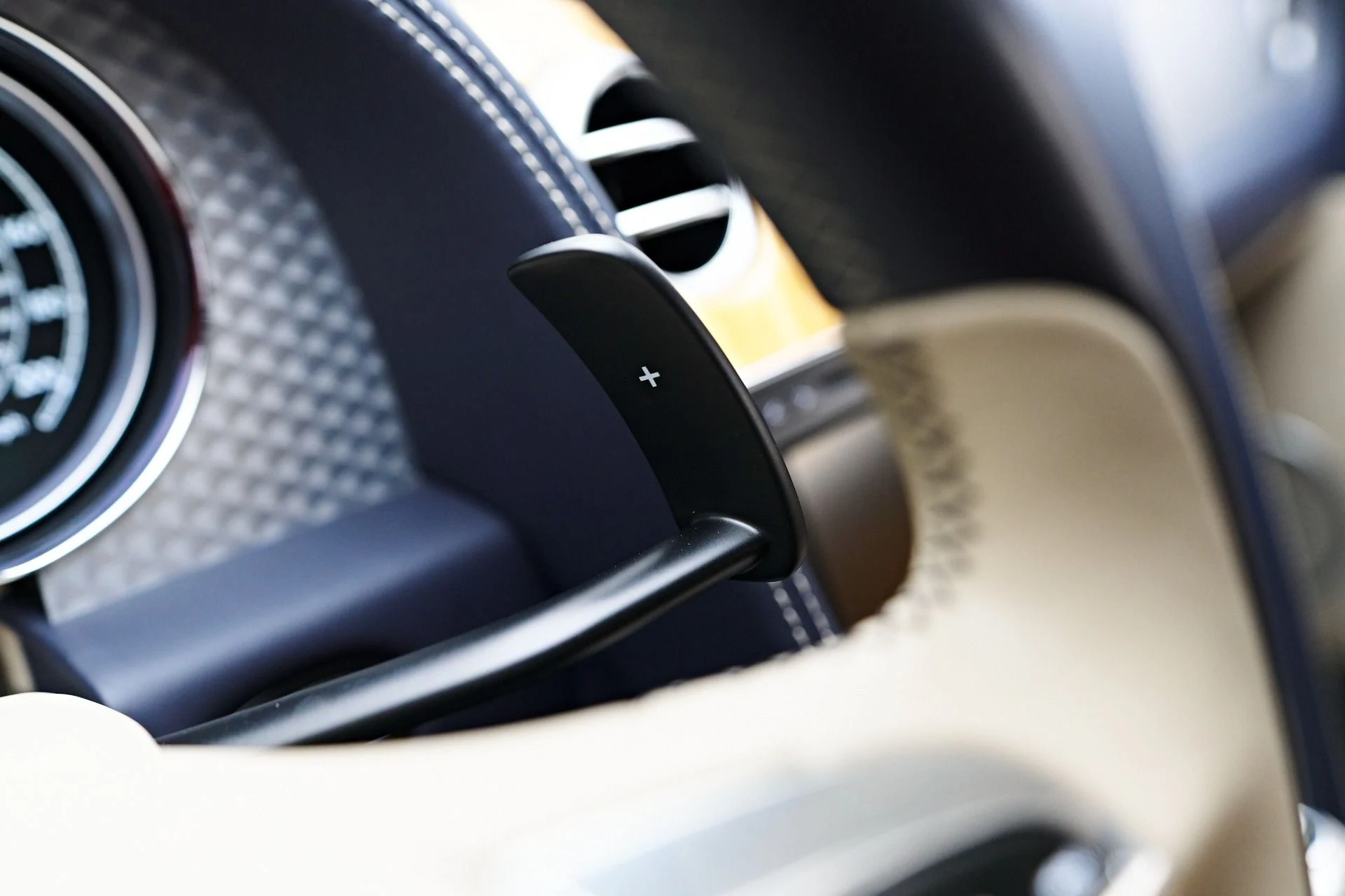 mph054_2830737089_Used_2015_Bentley_Continental_GT_V8_S_1756433039_d377477725