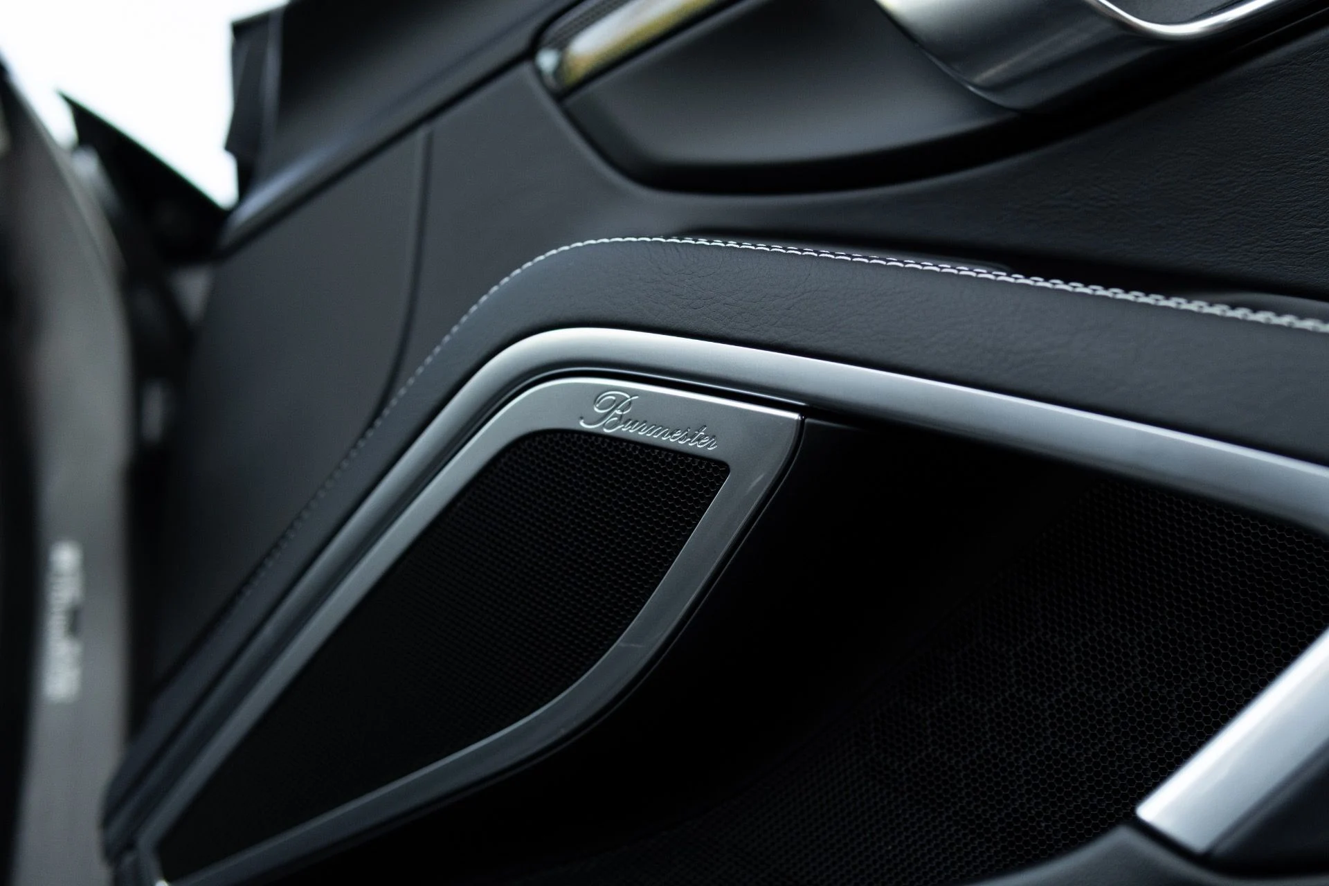 mph054_2840397818_Used_2019_Porsche_911_Turbo_S_1766778415_a6b809b607