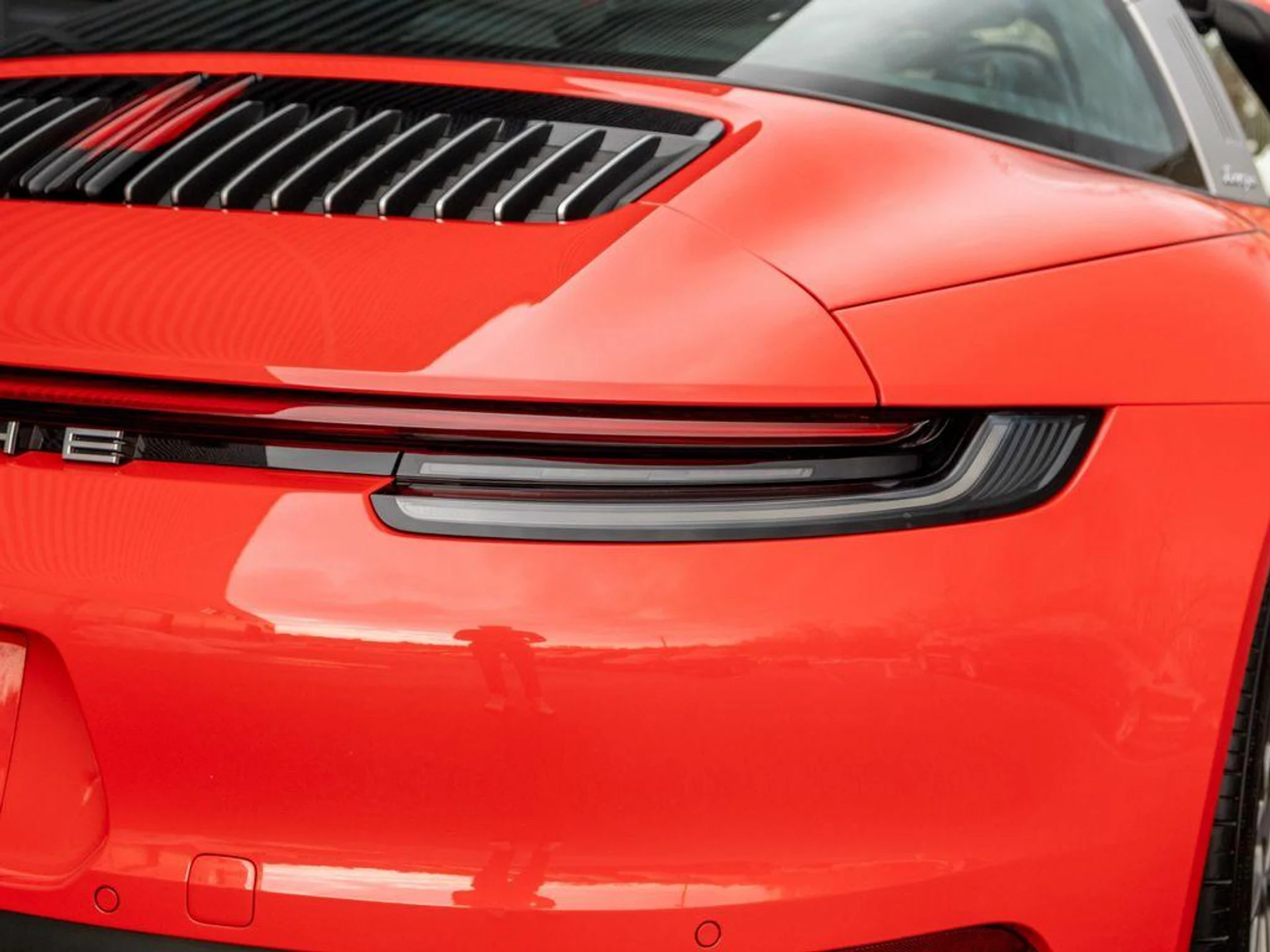 mph054_2864631421_r_Yhyv_Az5bwns0_It_QKI_Tl2521cwk_f713b28a15