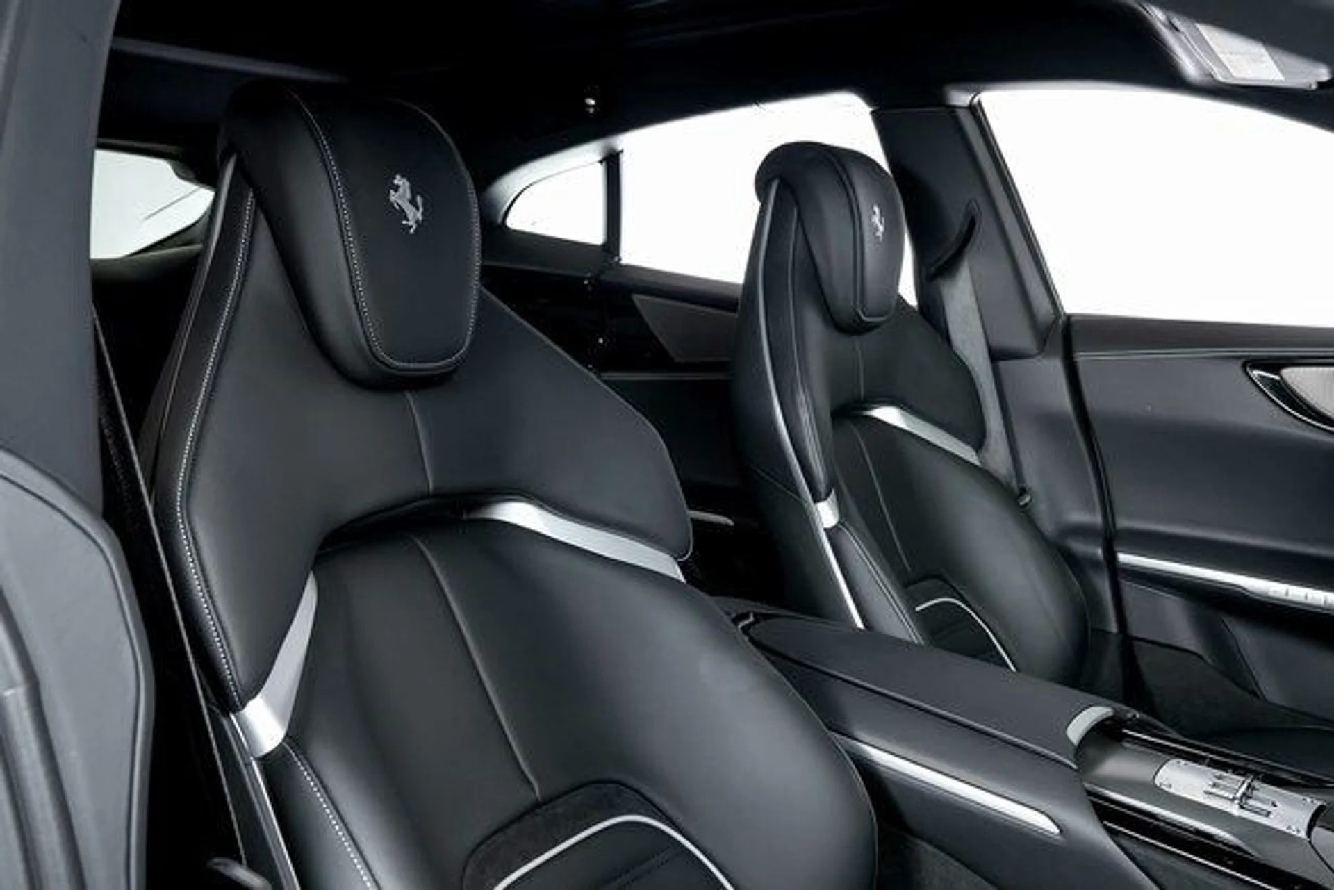 mph054_2886598940_9399e3939c17375dd529b7fb89ca5760x_3361755b22