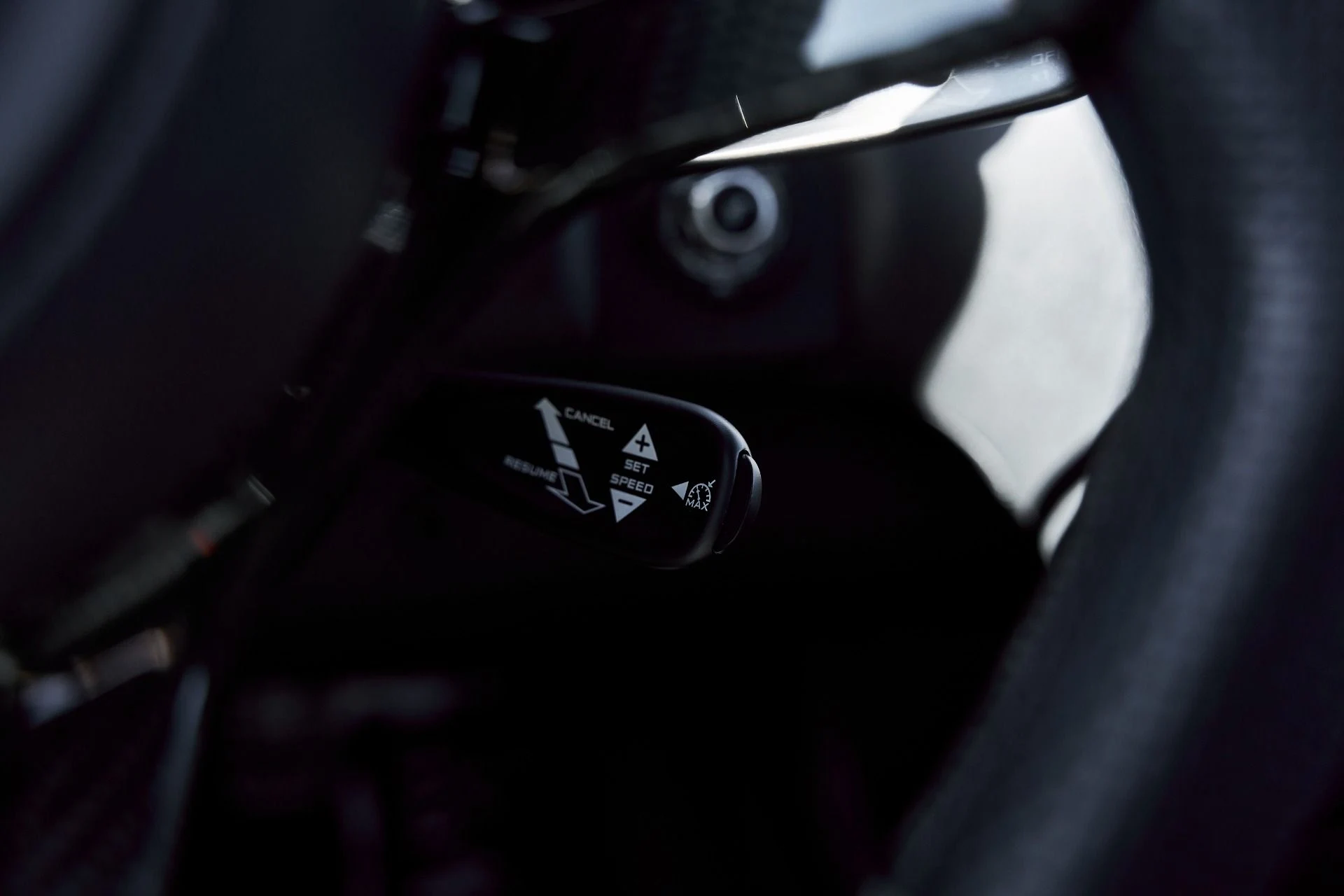 mph054_2946977460_Used_2012_Mc_Laren_MP_4_12_C_Base_1772743137_577f12e6d3