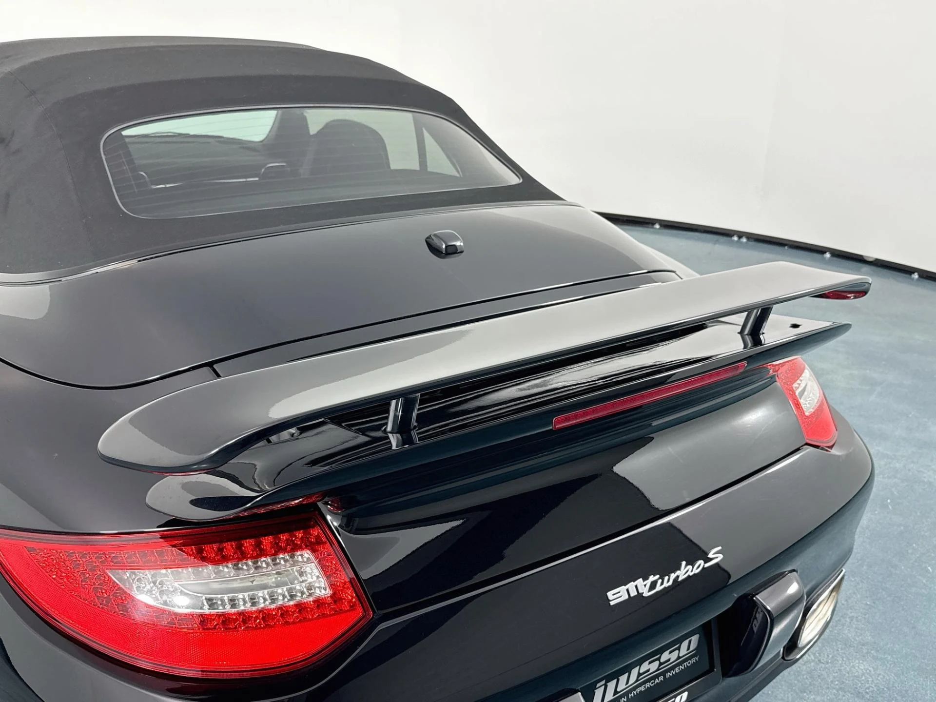 mph054_3014524897_Used_2012_Porsche_911_Turbo_S_1792607211_7631bec640