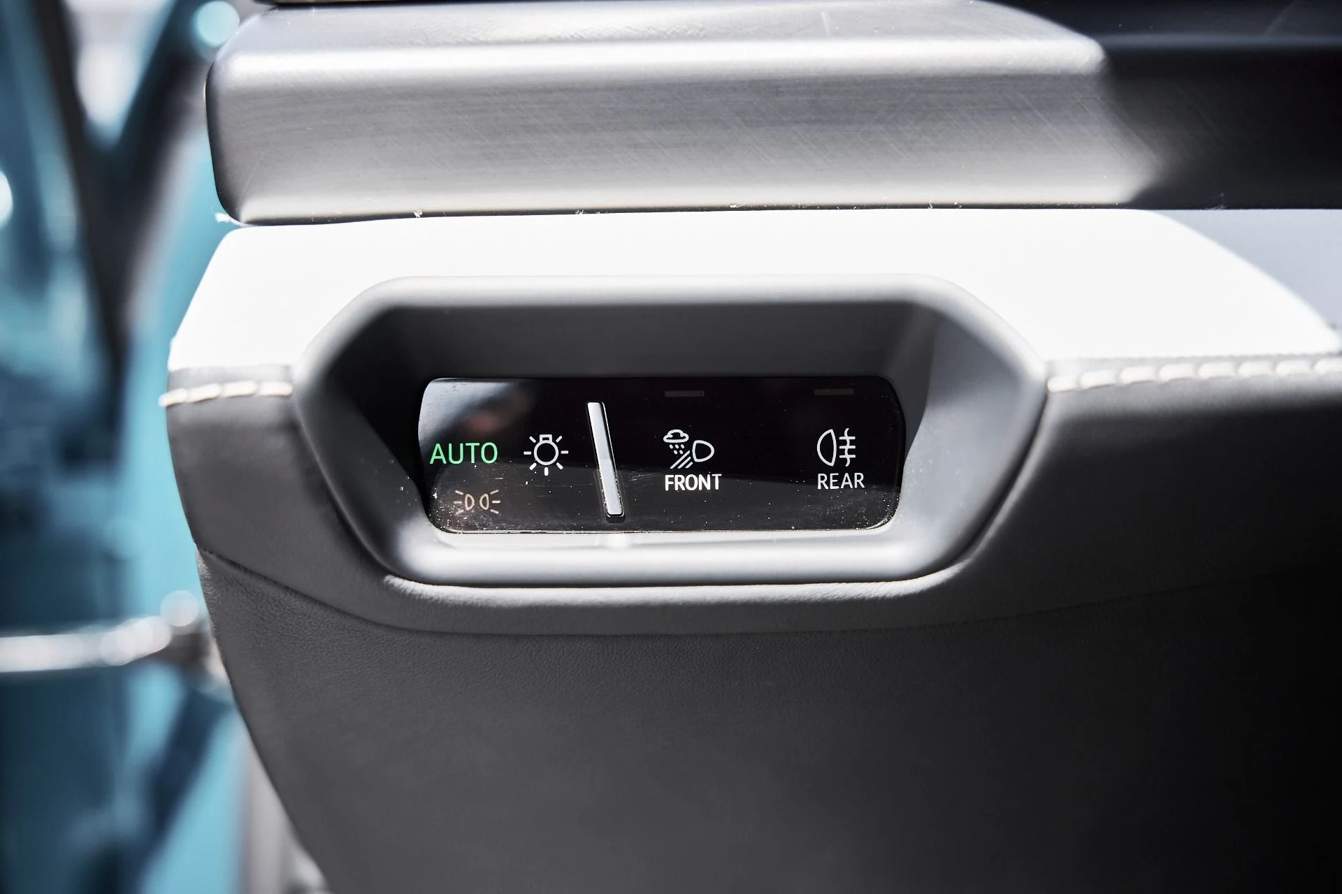 mph054_3017232454_Used_2025_Lamborghini_Urus_SE_1781314265_155b26c566