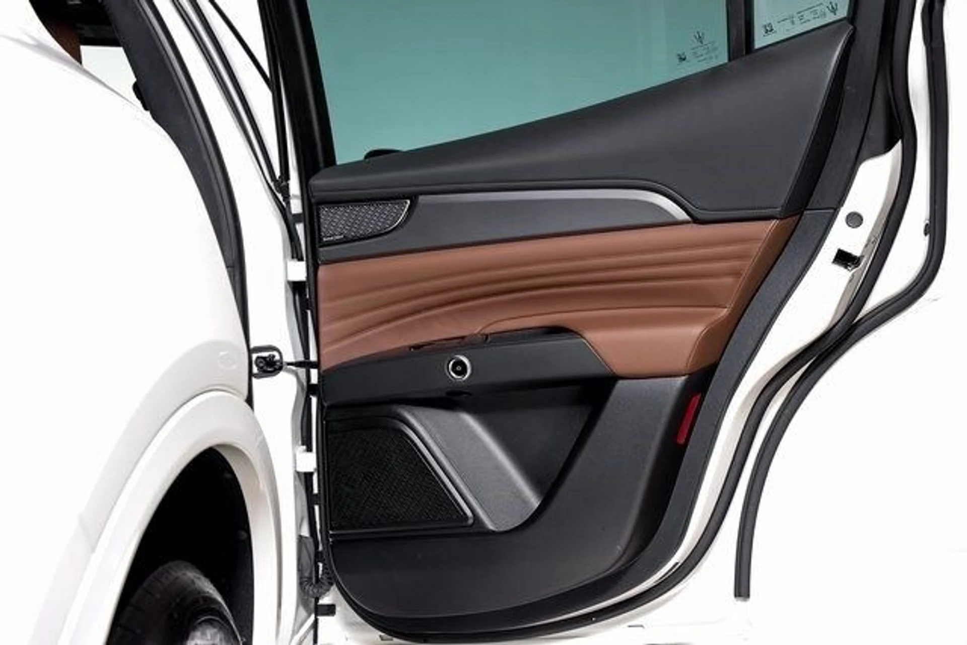 mph054_3049114494_d35898bcd77192e3bf2ae94766bdb825x_eef4a8bb24