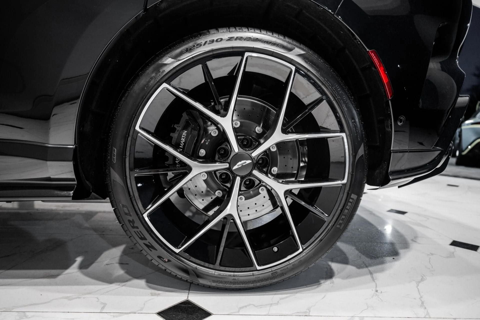 mph054_3071432117_New_2026_Aston_Martin_DBX_S_1775443121_4f4a6c365c