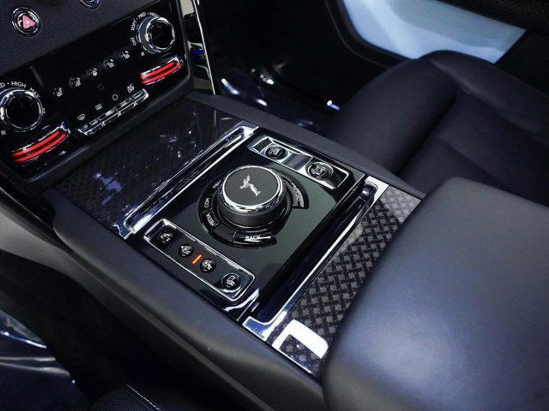 mph054_3075338442_Yu_Ii_Ey_ZDAHI_Voph_Yo253_Mjc6_RO_8_b8b45bbda1