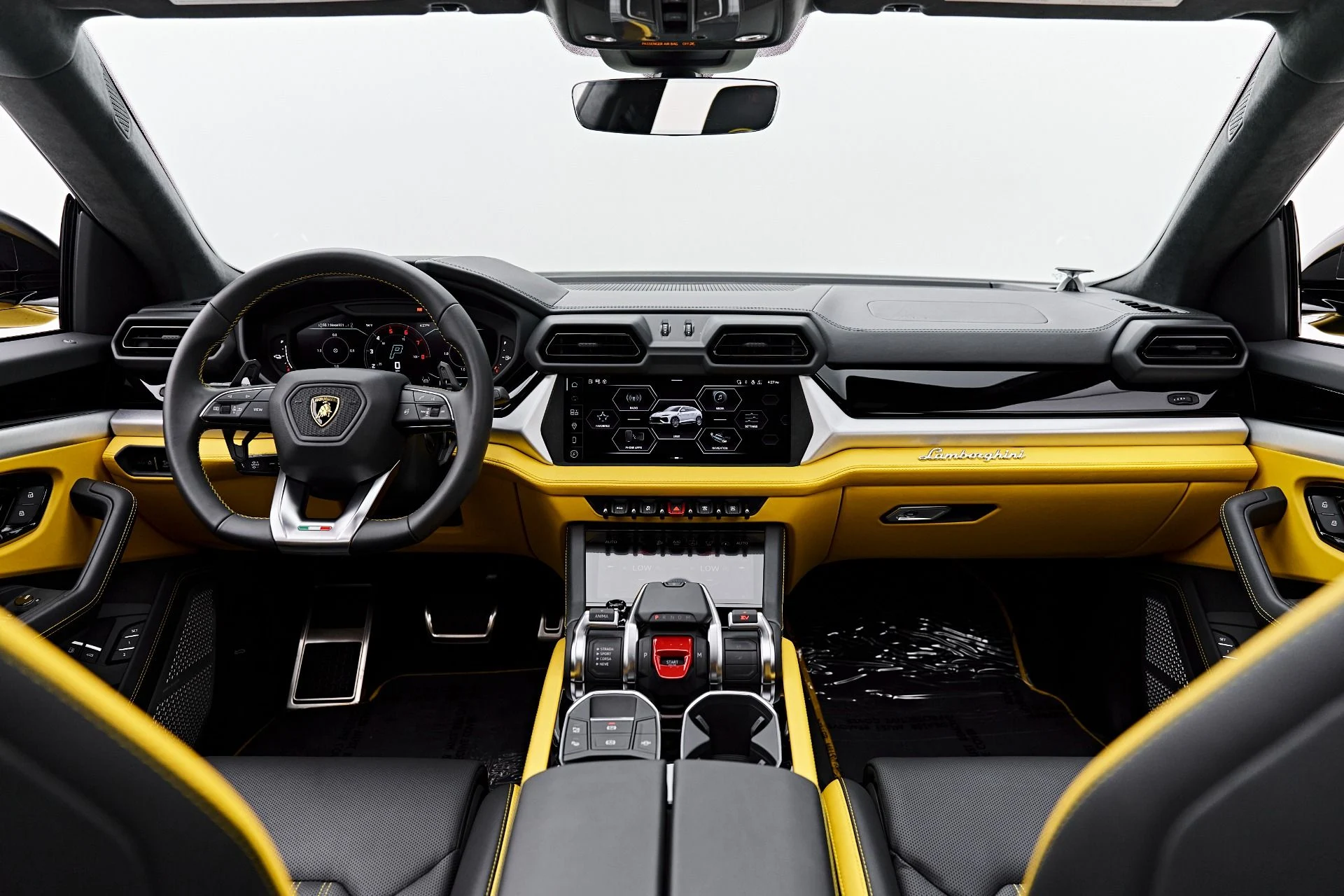 mph054_3089355981_Used_2025_Lamborghini_Urus_SE_1788049936_4e14940ebd