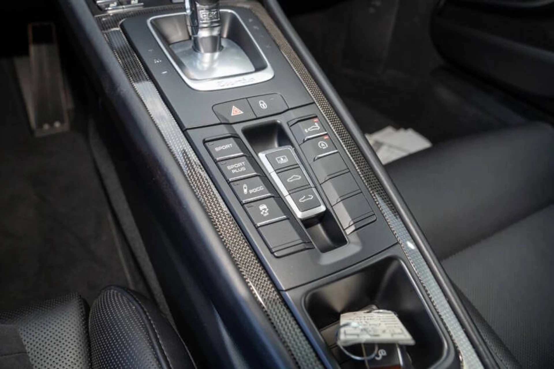 mph054_3125485650_2016_porsche_911_turbo_s_awd_2dr_coupe_d3f5c12918