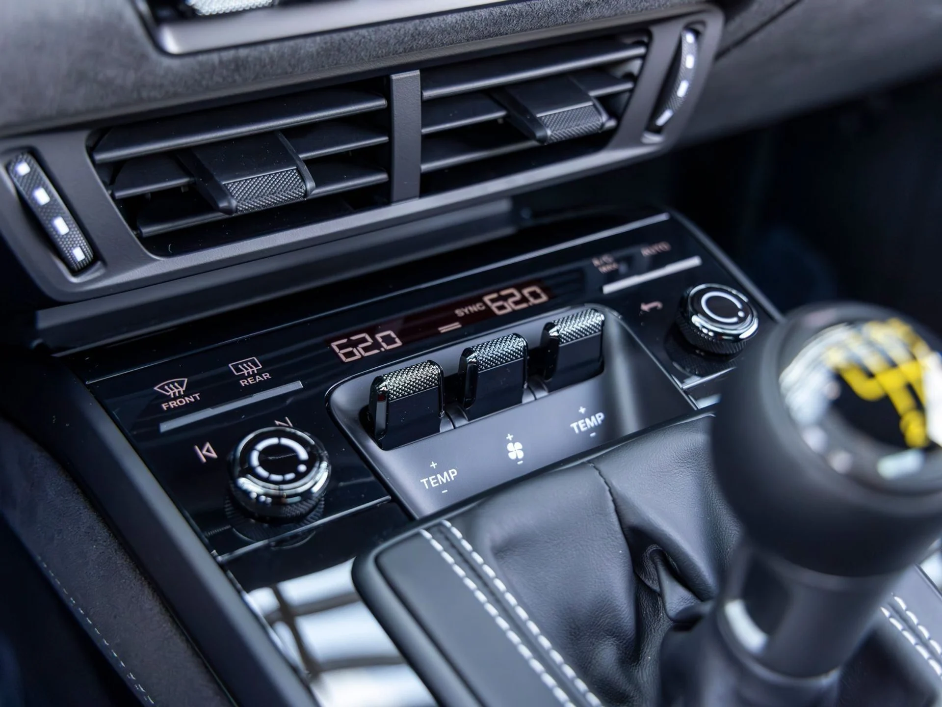 mph054_3130089786_55_ff91f7fdb2