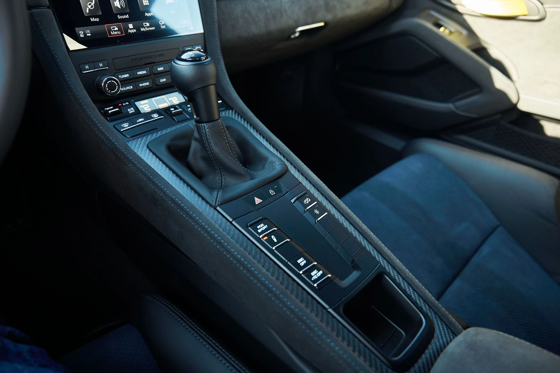 mph054_3138954915_Used_2025_Porsche_718_Cayman_GT_4_RS_1766025562_c82655116e