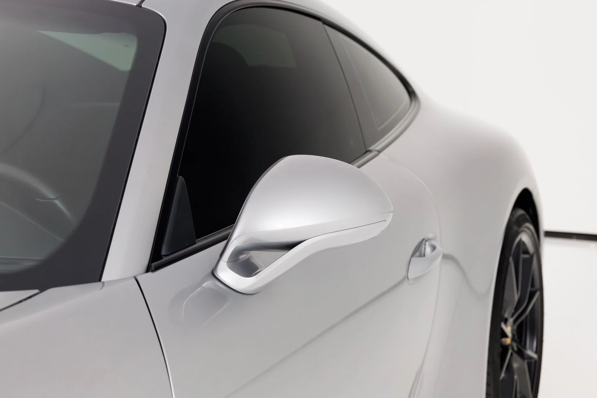 mph054_3148462624_Used_2017_Porsche_911_Carrera_S_1769117497_b76cc45717