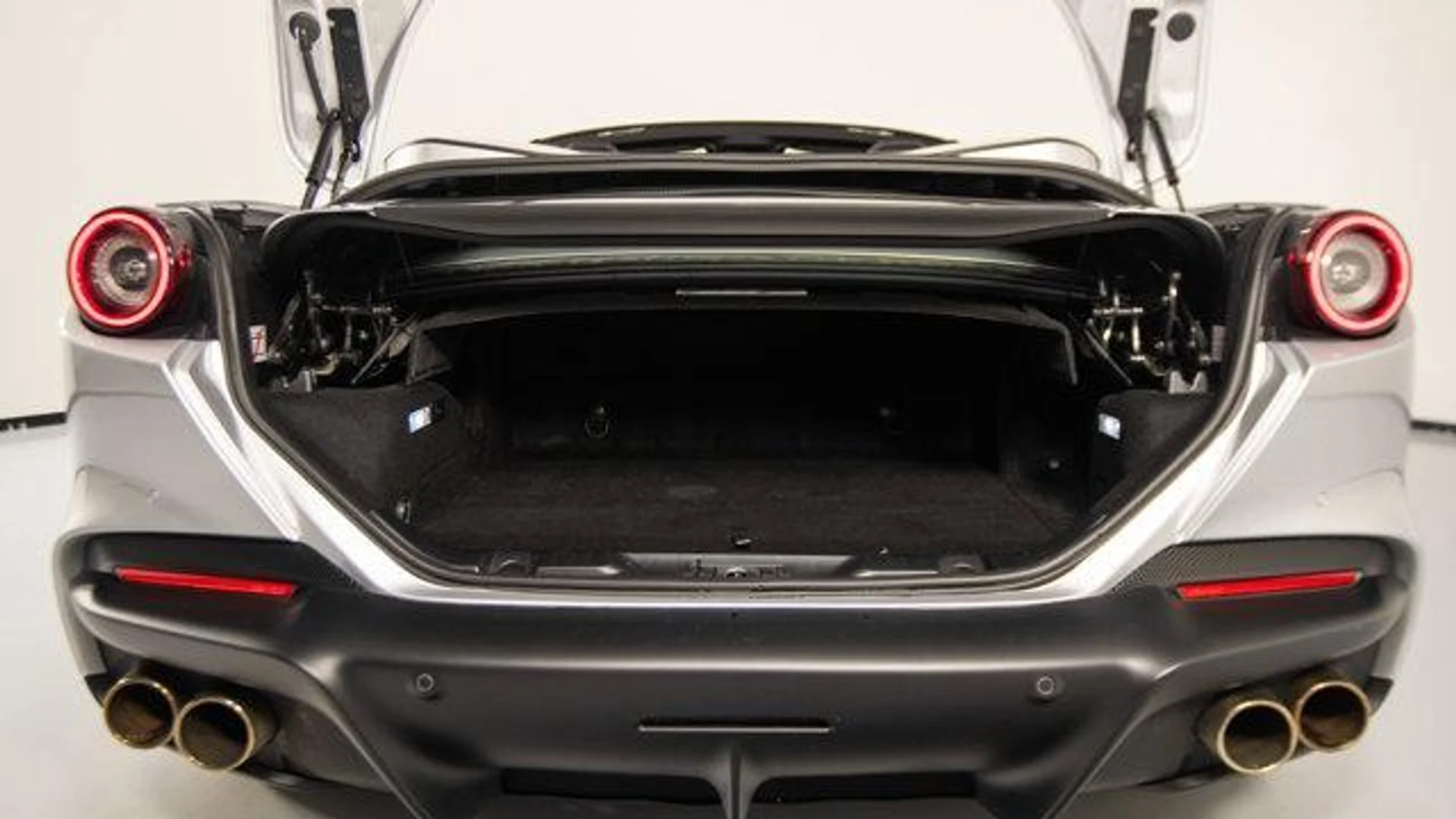 mph054_31753594_EJ_2_7_Grox_S49_07_UH_Vve_Mde_W_Ks_6ddce8a439