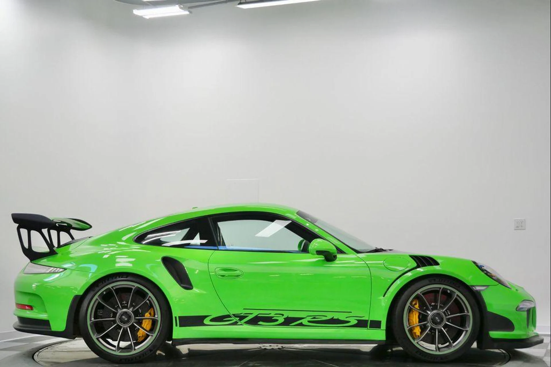 mph054_3211073916_0d_Xb_M2_K4_AE_Uln4_I35ts4q_Ej_Bp_ZE_2f0e1e6481