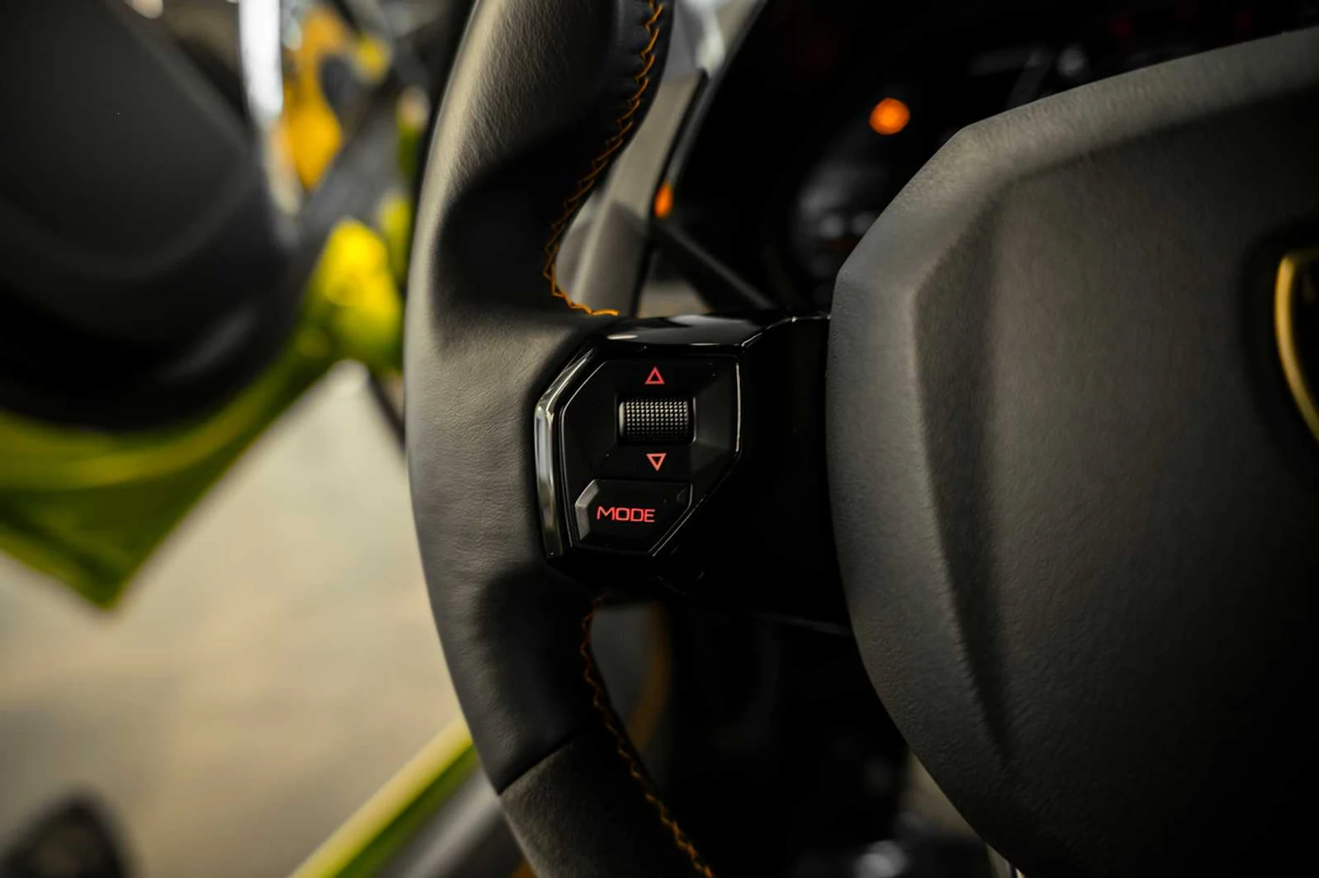 mph054_3232015176_f31062c2e9606ab502bd7c32420c1519x_d40aa71357