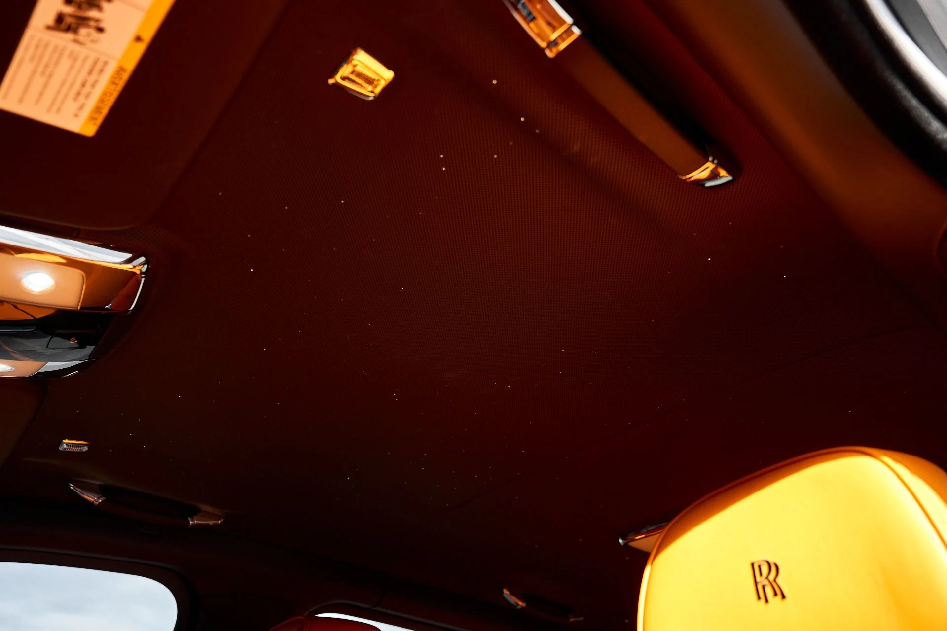 mph054_3237821914_Used_2025_Rolls_Royce_Cullinan_1766456690_e4aa360d9c