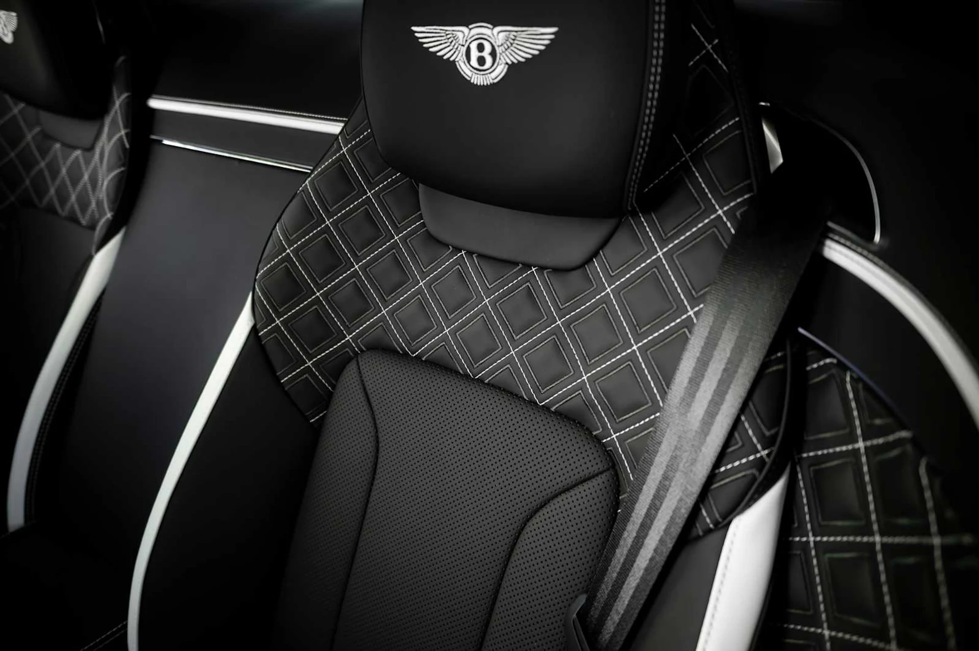 mph054_3238297701_5da04d636413415de02b4df6ddfe8b59x_e1611d343b