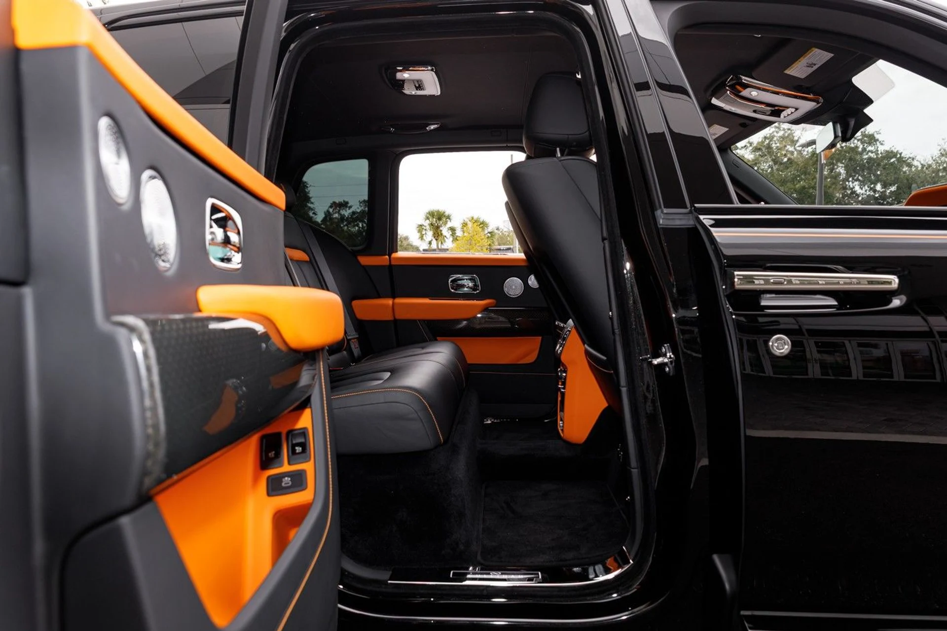 mph054_3249202823_649_p55_l_84592e262b