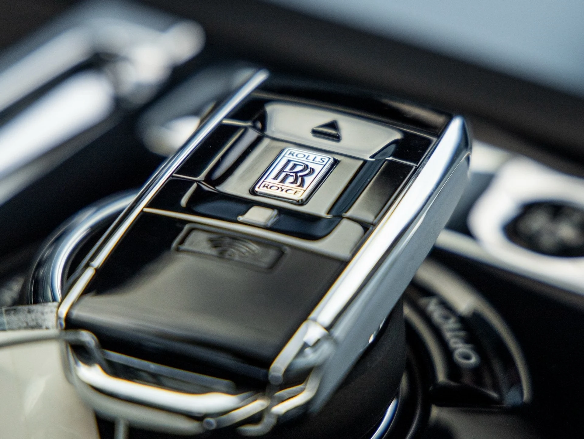 mph054_3271494200_55_677704b75e