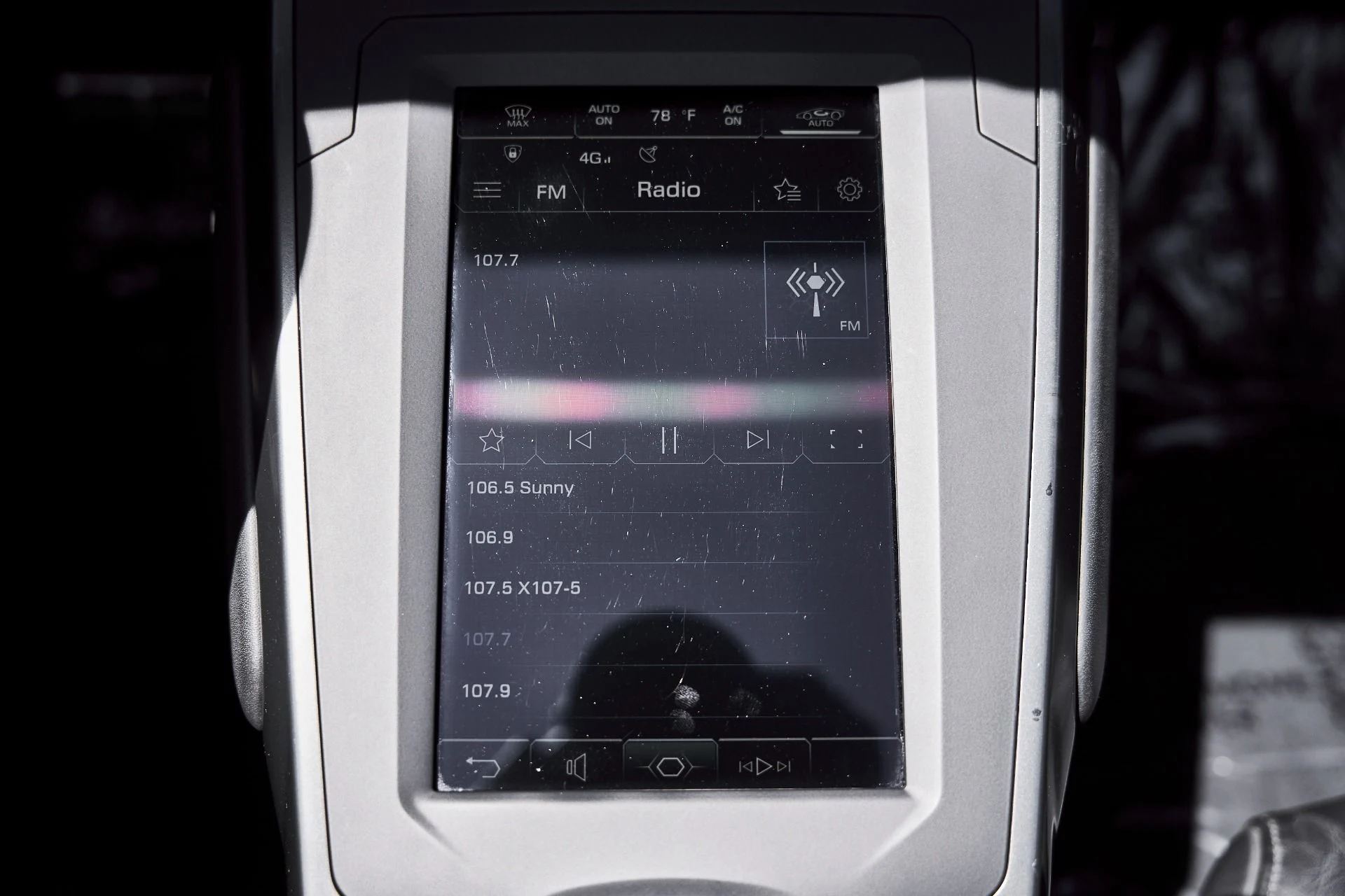 mph054_3281776208_Used_2023_Lamborghini_Huracan_EVO_Base_1776733470_cf2b7ff32c